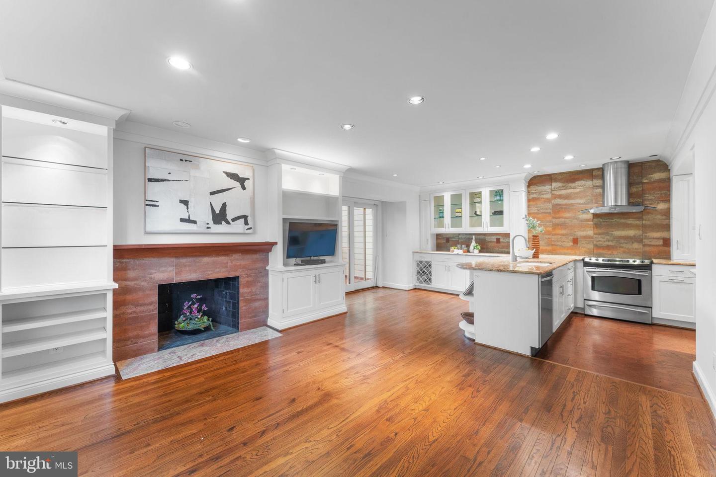 6619 MADISON MCLEAN DR, MCLEAN, Virginia 22101, 4 Bedrooms Bedrooms, 31 Rooms Rooms,2 BathroomsBathrooms,Residential,For sale,6619 MADISON MCLEAN DR,VAFX2275052 MLS # VAFX2275052
