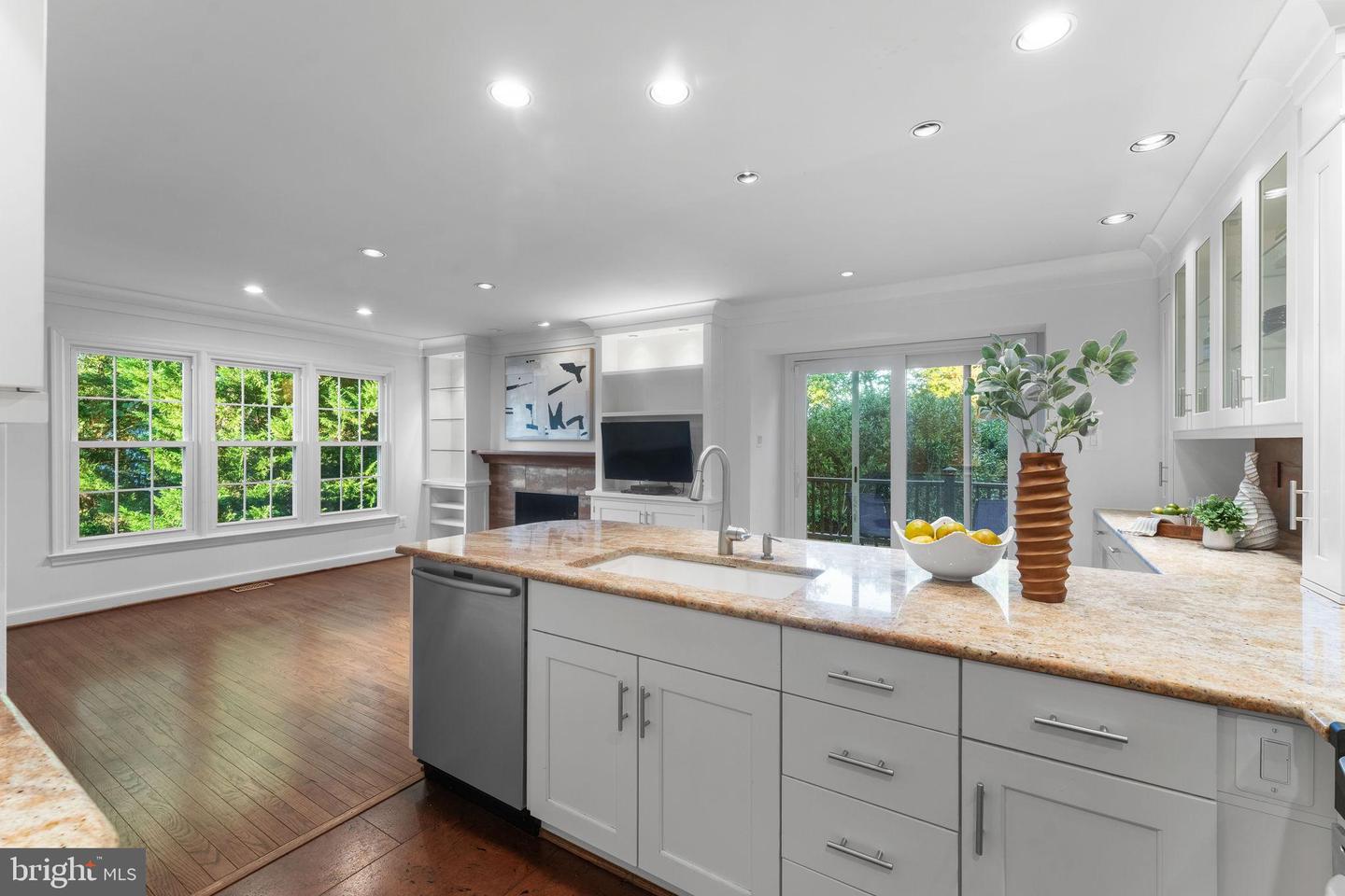 6619 MADISON MCLEAN DR, MCLEAN, Virginia 22101, 4 Bedrooms Bedrooms, 31 Rooms Rooms,2 BathroomsBathrooms,Residential,For sale,6619 MADISON MCLEAN DR,VAFX2275052 MLS # VAFX2275052