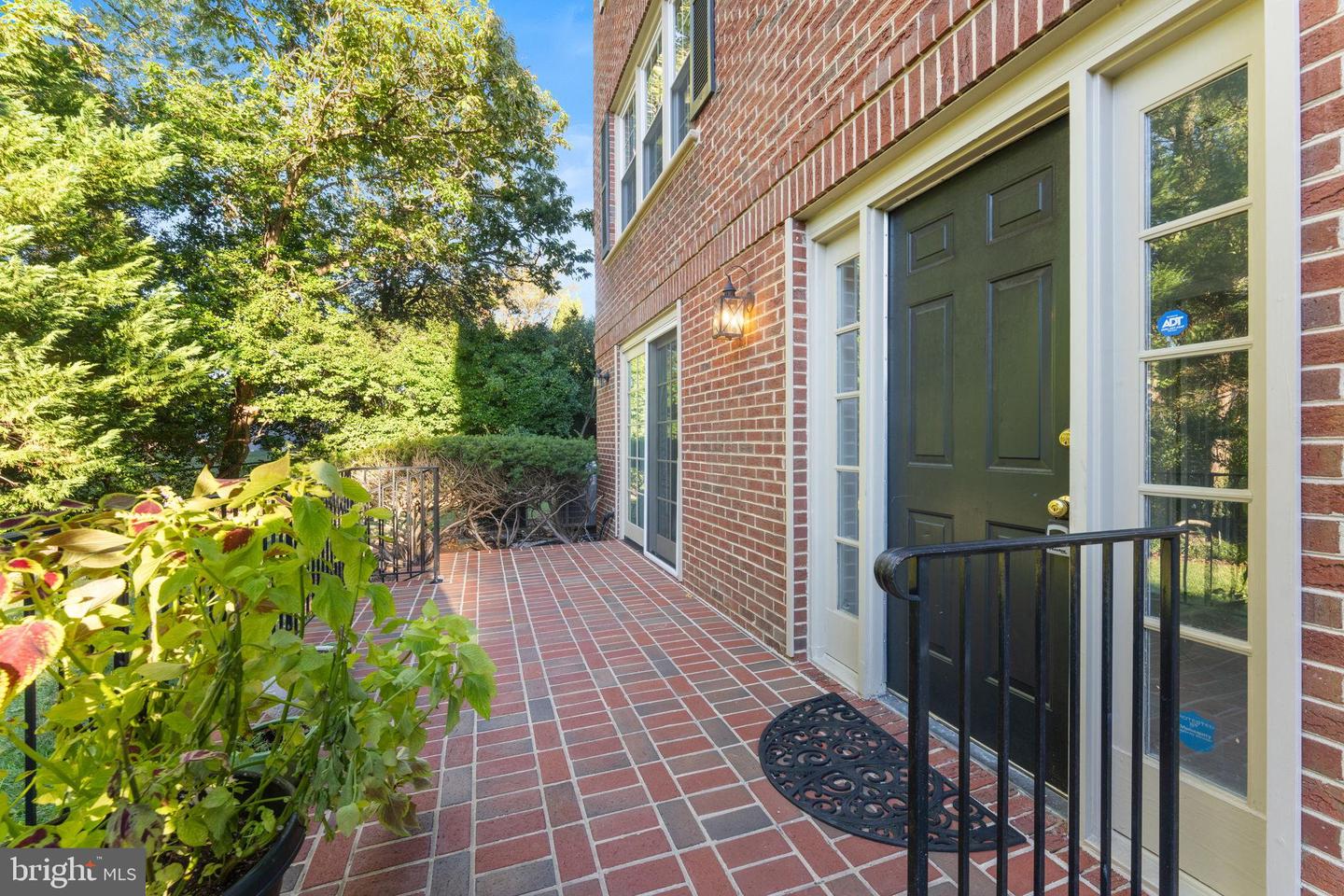 6619 MADISON MCLEAN DR, MCLEAN, Virginia 22101, 4 Bedrooms Bedrooms, 31 Rooms Rooms,2 BathroomsBathrooms,Residential,For sale,6619 MADISON MCLEAN DR,VAFX2275052 MLS # VAFX2275052