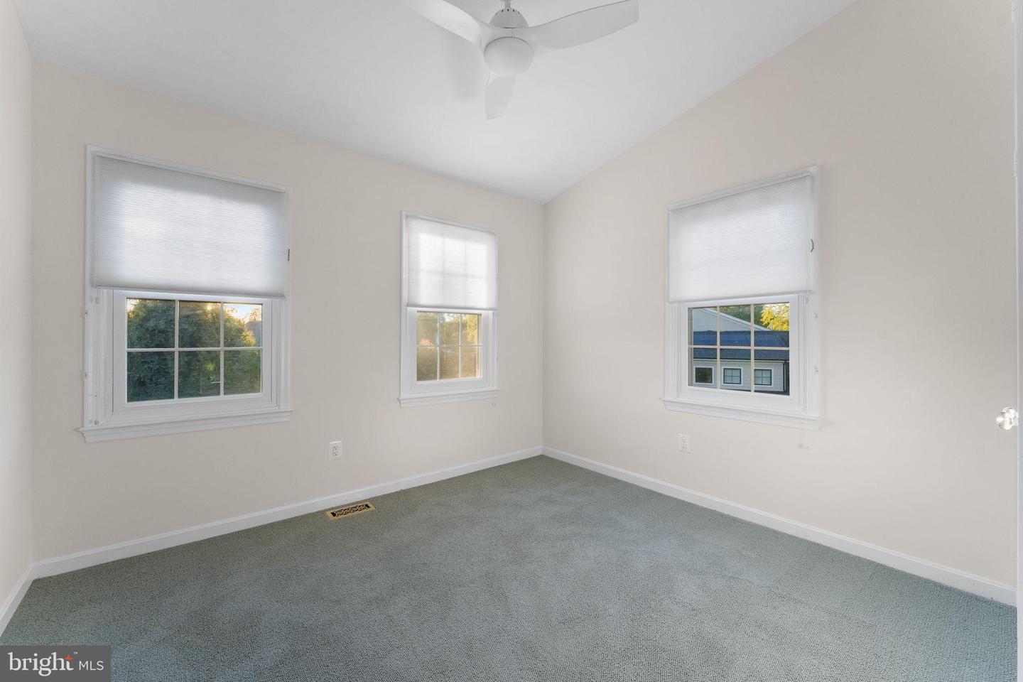 6619 MADISON MCLEAN DR, MCLEAN, Virginia 22101, 4 Bedrooms Bedrooms, 31 Rooms Rooms,2 BathroomsBathrooms,Residential,For sale,6619 MADISON MCLEAN DR,VAFX2275052 MLS # VAFX2275052