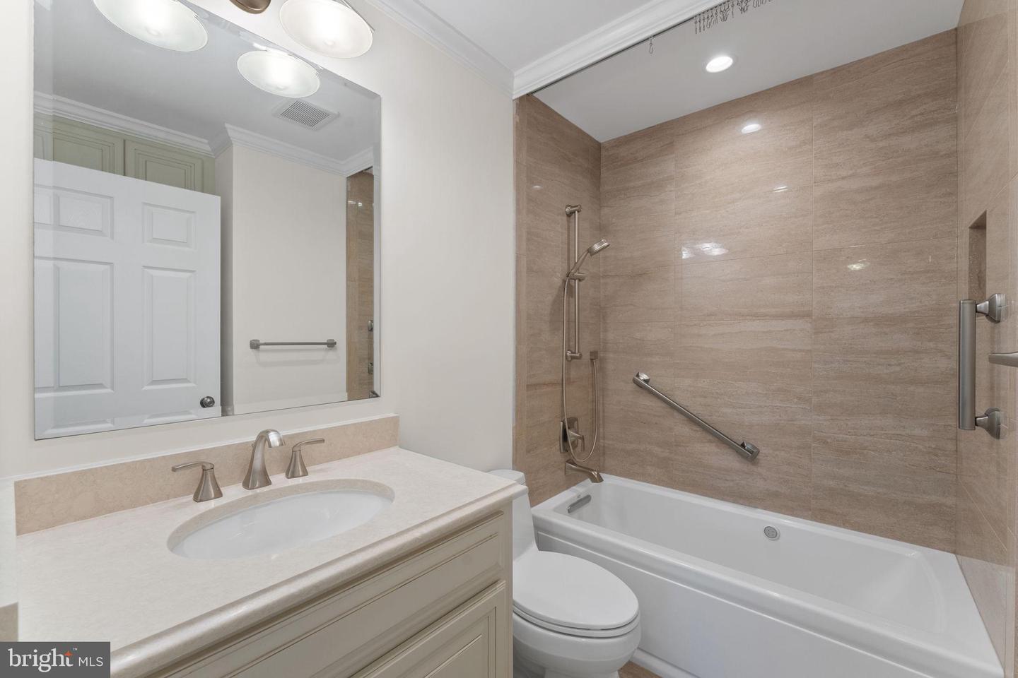 6619 MADISON MCLEAN DR, MCLEAN, Virginia 22101, 4 Bedrooms Bedrooms, 31 Rooms Rooms,2 BathroomsBathrooms,Residential,For sale,6619 MADISON MCLEAN DR,VAFX2275052 MLS # VAFX2275052