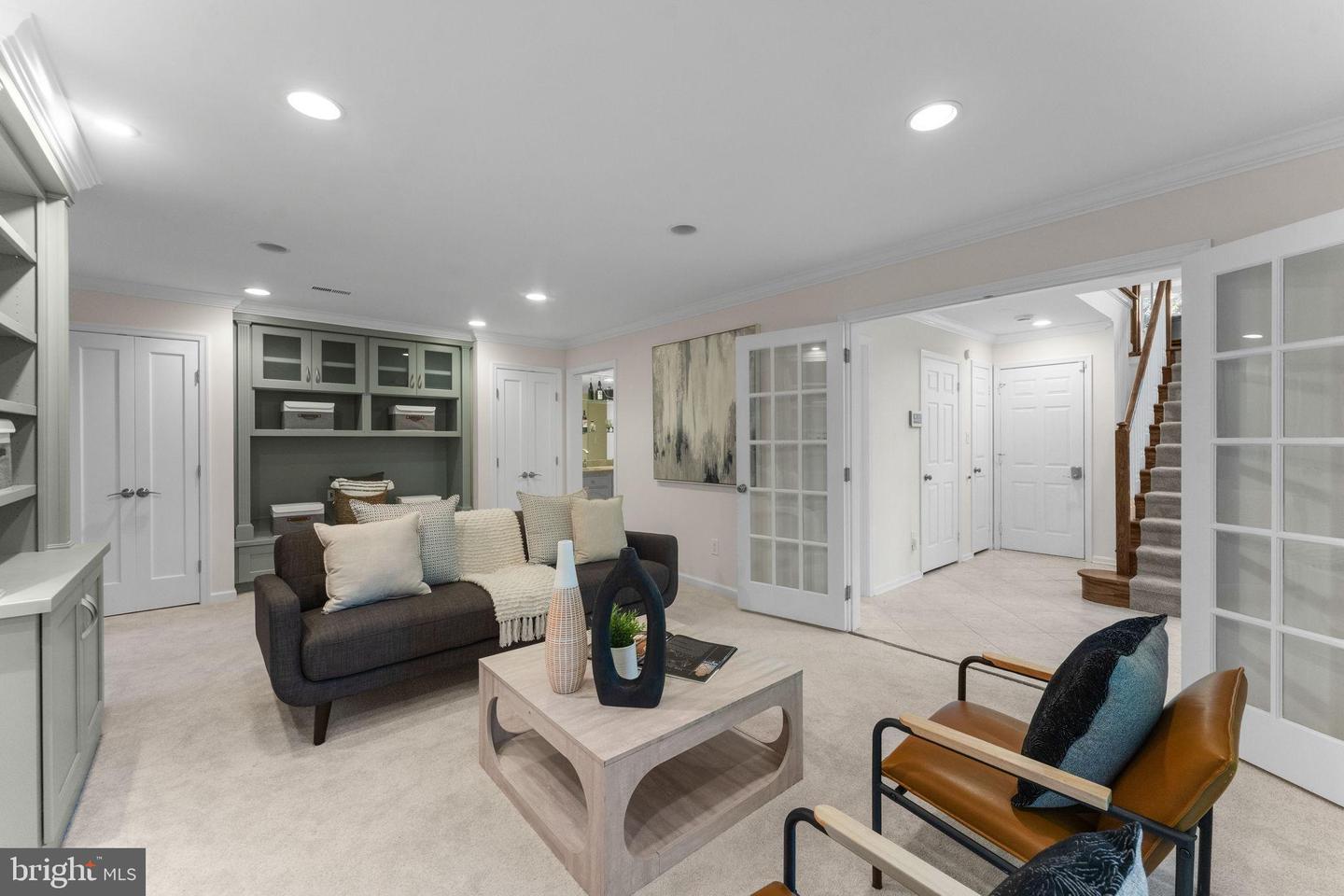 6619 MADISON MCLEAN DR, MCLEAN, Virginia 22101, 4 Bedrooms Bedrooms, 31 Rooms Rooms,2 BathroomsBathrooms,Residential,For sale,6619 MADISON MCLEAN DR,VAFX2275052 MLS # VAFX2275052