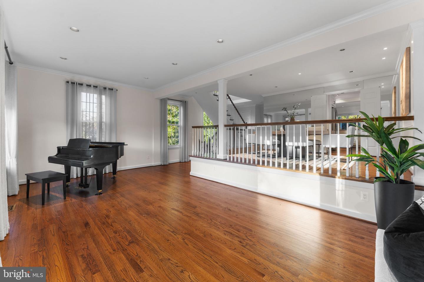 6619 MADISON MCLEAN DR, MCLEAN, Virginia 22101, 4 Bedrooms Bedrooms, 31 Rooms Rooms,2 BathroomsBathrooms,Residential,For sale,6619 MADISON MCLEAN DR,VAFX2275052 MLS # VAFX2275052