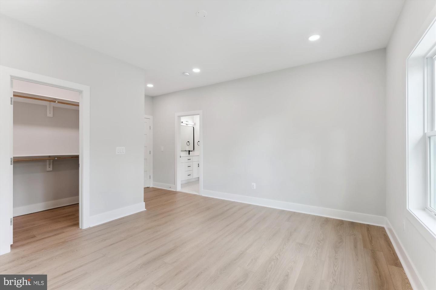2808 BOSWELL AVE, ALEXANDRIA, Virginia 22306, 6 Bedrooms Bedrooms, 12 Rooms Rooms,5 BathroomsBathrooms,Residential,For sale,2808 BOSWELL AVE,VAFX2275146 MLS # VAFX2275146