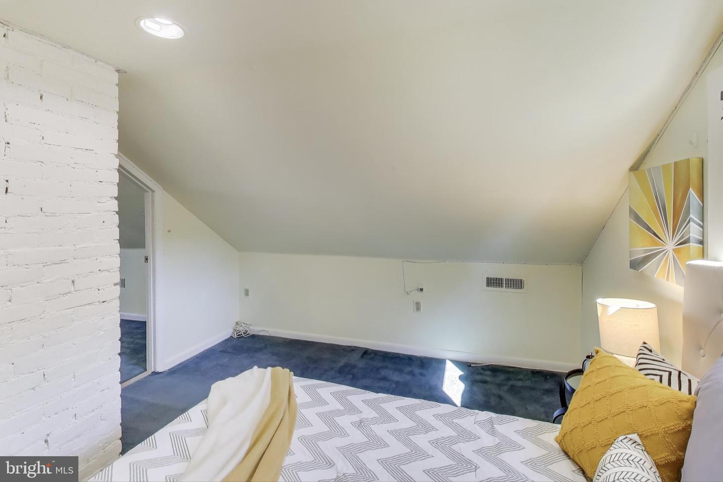 1611 13TH ST S, ARLINGTON, Virginia 22204, 3 Bedrooms Bedrooms, ,2 BathroomsBathrooms,Residential,For sale,1611 13TH ST S,VAAR2065140 MLS # VAAR2065140