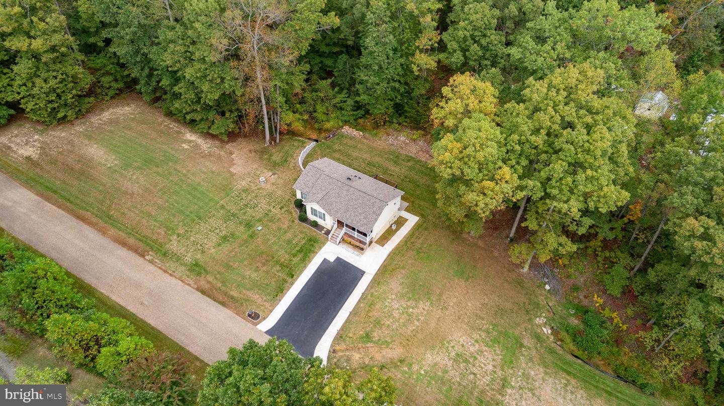 6001 NANCY CT, FREDERICKSBURG, Virginia 22407, 3 Bedrooms Bedrooms, 9 Rooms Rooms,2 BathroomsBathrooms,Residential,For sale,6001 NANCY CT,VASP2037052 MLS # VASP2037052