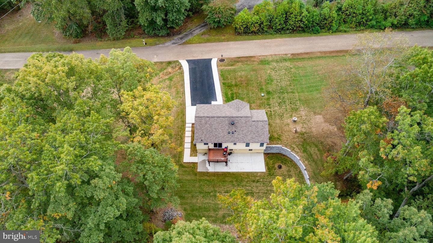 6001 NANCY CT, FREDERICKSBURG, Virginia 22407, 3 Bedrooms Bedrooms, 9 Rooms Rooms,2 BathroomsBathrooms,Residential,For sale,6001 NANCY CT,VASP2037052 MLS # VASP2037052