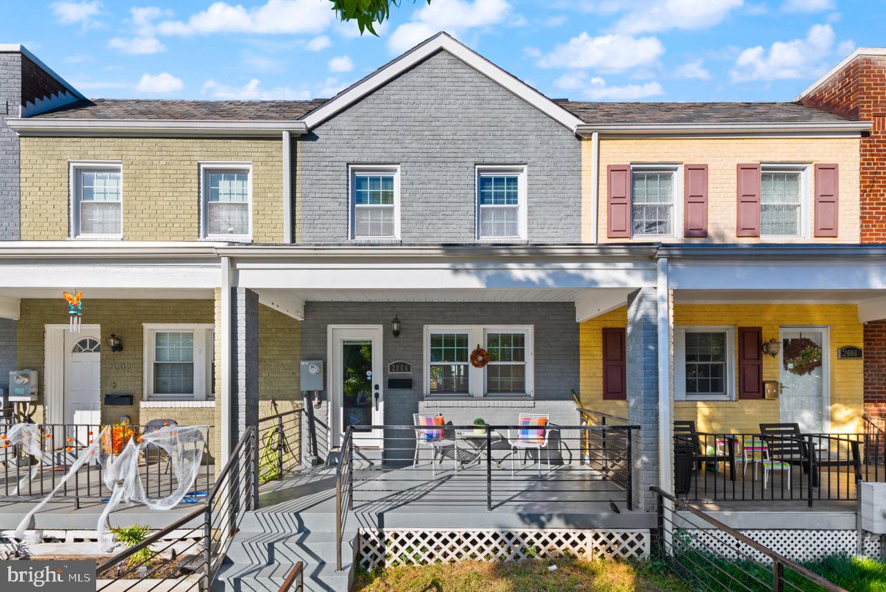 2004 E ST NE, WASHINGTON, District Of Columbia 20002, 2 Bedrooms Bedrooms, ,2 BathroomsBathrooms,Residential,For sale,2004 E ST NE,DCDC2227904 MLS # DCDC2227904