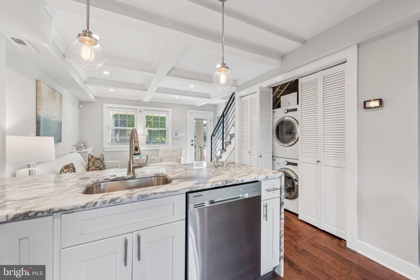 2004 E ST NE, WASHINGTON, District Of Columbia 20002, 2 Bedrooms Bedrooms, ,2 BathroomsBathrooms,Residential,For sale,2004 E ST NE,DCDC2227904 MLS # DCDC2227904