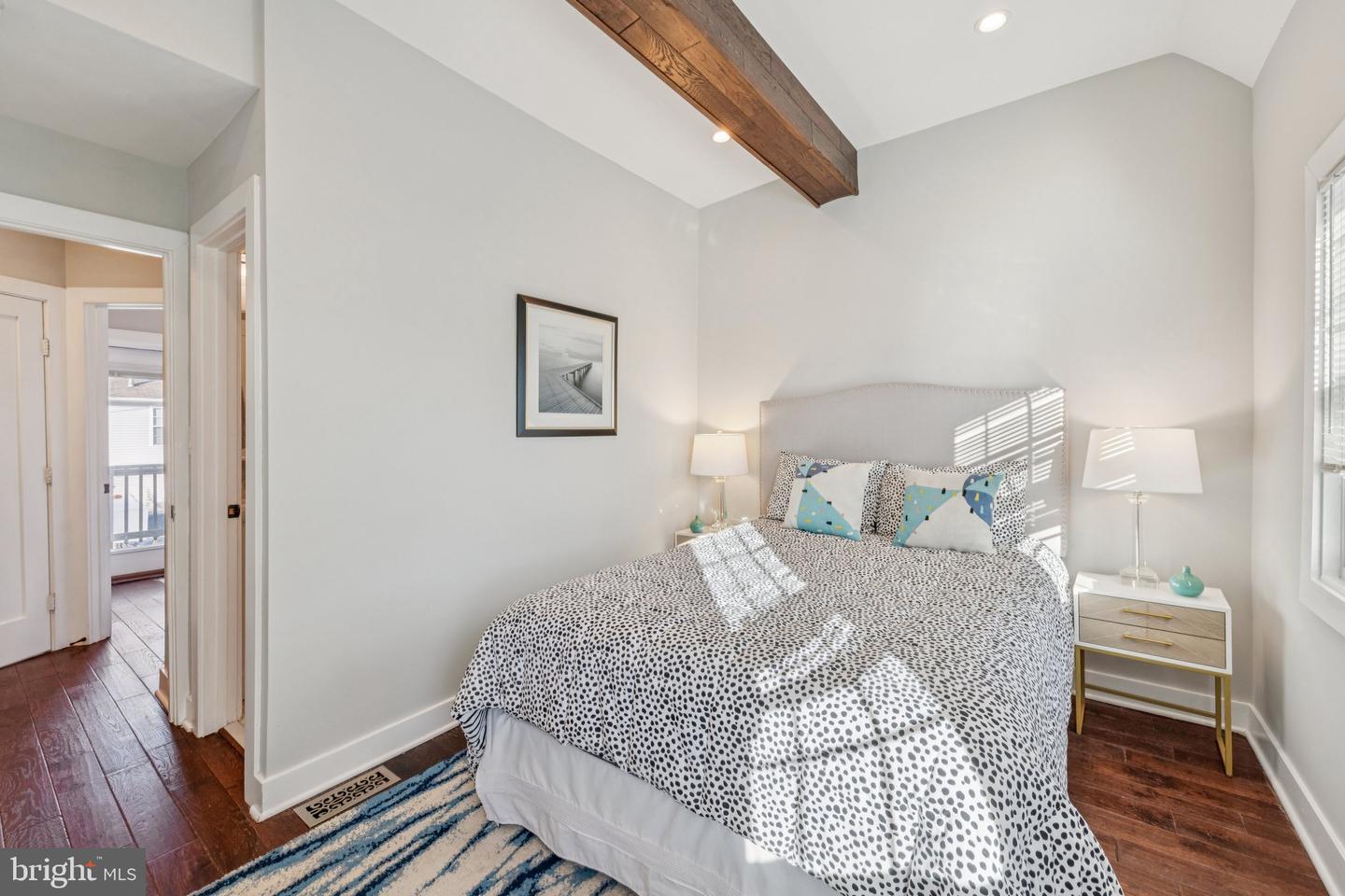 2004 E ST NE, WASHINGTON, District Of Columbia 20002, 2 Bedrooms Bedrooms, ,2 BathroomsBathrooms,Residential,For sale,2004 E ST NE,DCDC2227904 MLS # DCDC2227904