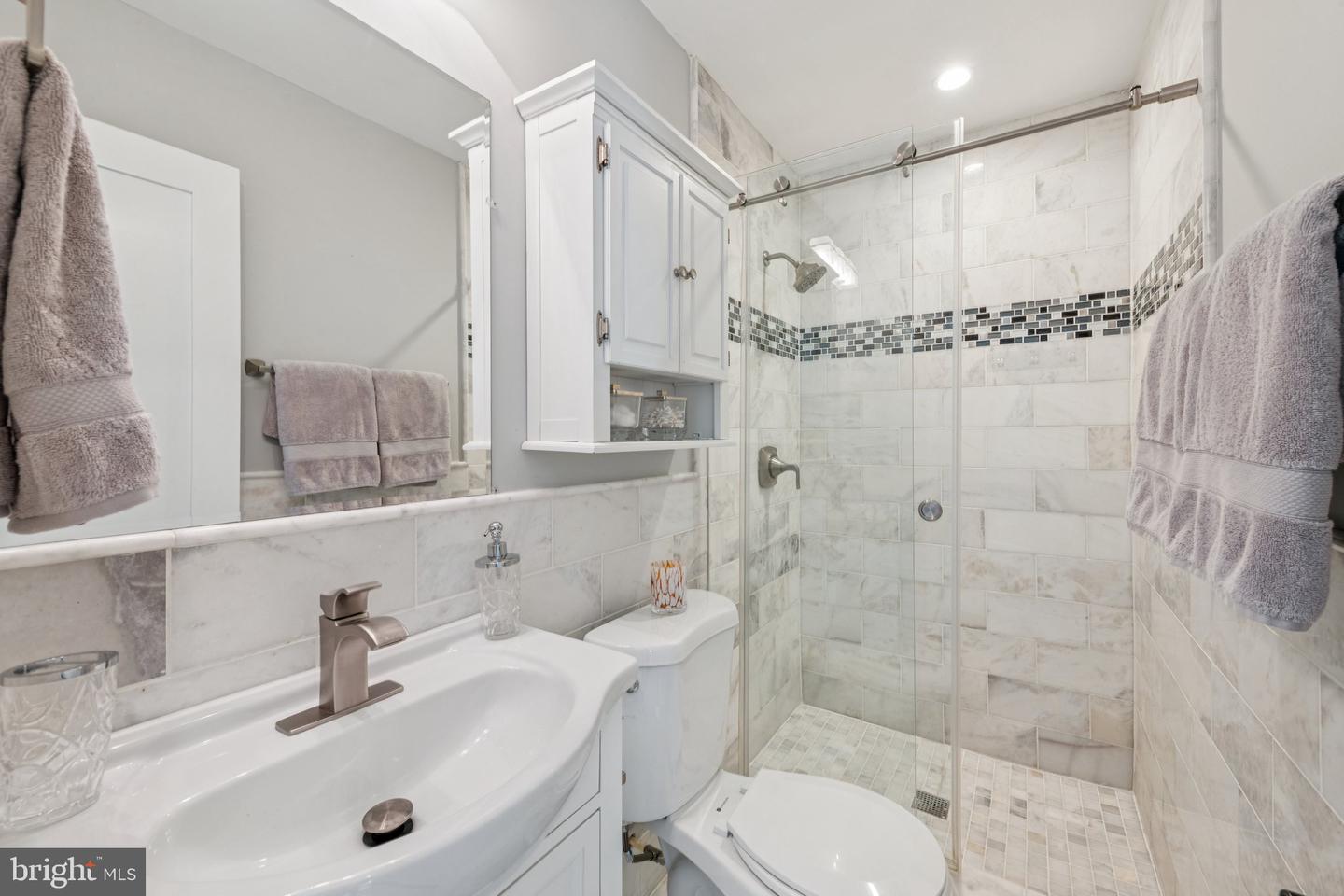 2004 E ST NE, WASHINGTON, District Of Columbia 20002, 2 Bedrooms Bedrooms, ,2 BathroomsBathrooms,Residential,For sale,2004 E ST NE,DCDC2227904 MLS # DCDC2227904