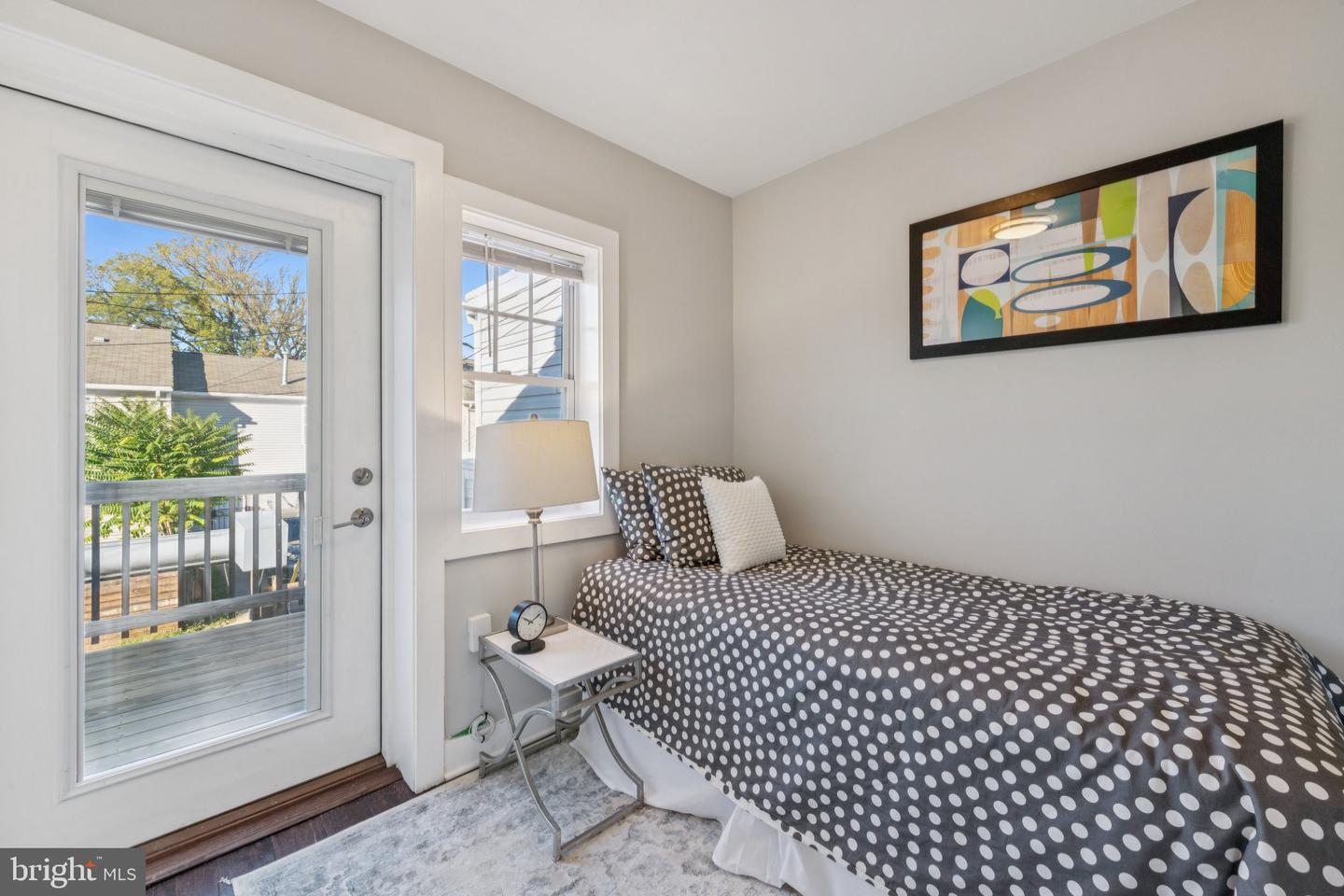 2004 E ST NE, WASHINGTON, District Of Columbia 20002, 2 Bedrooms Bedrooms, ,2 BathroomsBathrooms,Residential,For sale,2004 E ST NE,DCDC2227904 MLS # DCDC2227904