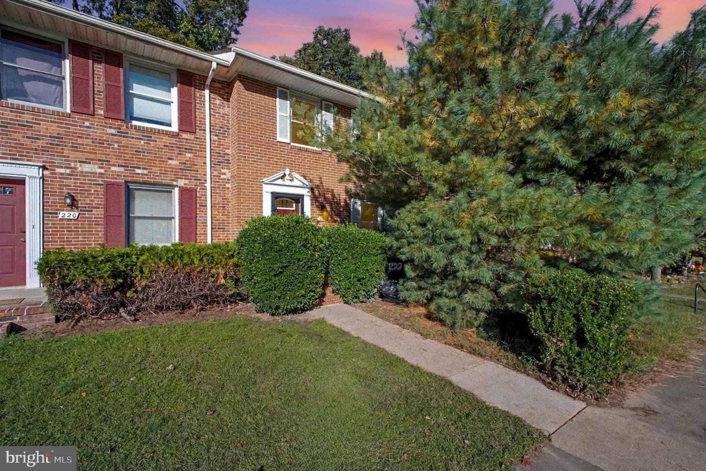 222 FARRELL LN, FREDERICKSBURG, Virginia 22401, 2 Bedrooms Bedrooms, ,2 BathroomsBathrooms,Residential,For sale,222 FARRELL LN,VAFB2009150 MLS # VAFB2009150
