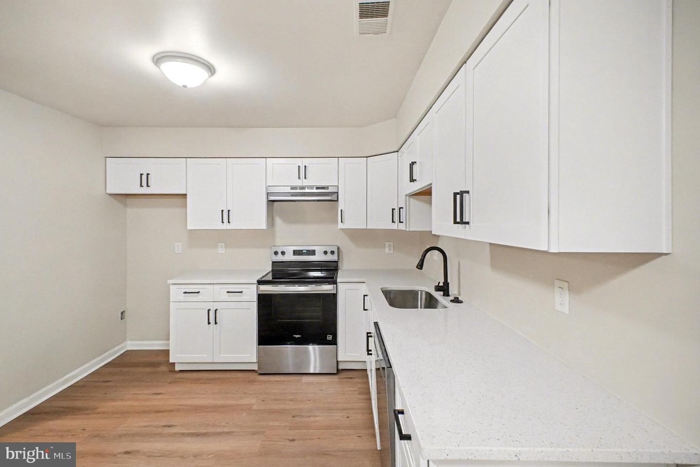 222 FARRELL LN, FREDERICKSBURG, Virginia 22401, 2 Bedrooms Bedrooms, ,2 BathroomsBathrooms,Residential,For sale,222 FARRELL LN,VAFB2009150 MLS # VAFB2009150