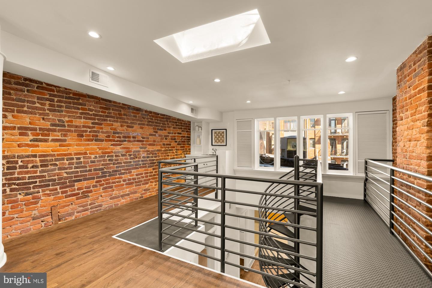 1845 VERNON ST NW, WASHINGTON, District Of Columbia 20009, 4 Bedrooms Bedrooms, ,3 BathroomsBathrooms,Residential,For sale,1845 VERNON ST NW,DCDC2227926 MLS # DCDC2227926