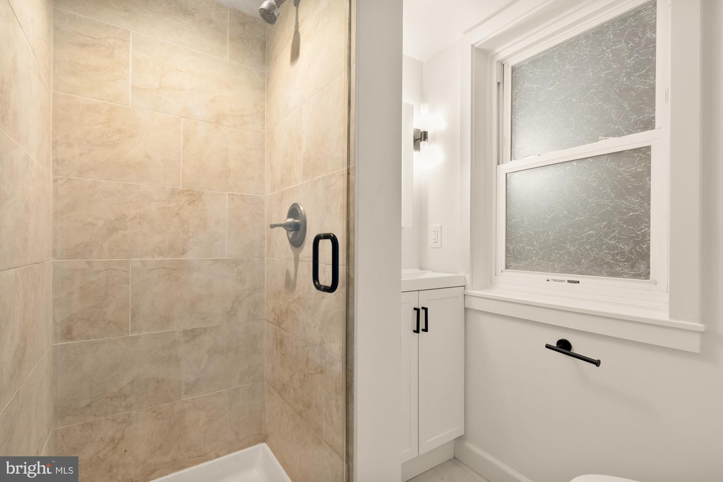 1845 VERNON ST NW, WASHINGTON, District Of Columbia 20009, 4 Bedrooms Bedrooms, ,3 BathroomsBathrooms,Residential,For sale,1845 VERNON ST NW,DCDC2227926 MLS # DCDC2227926