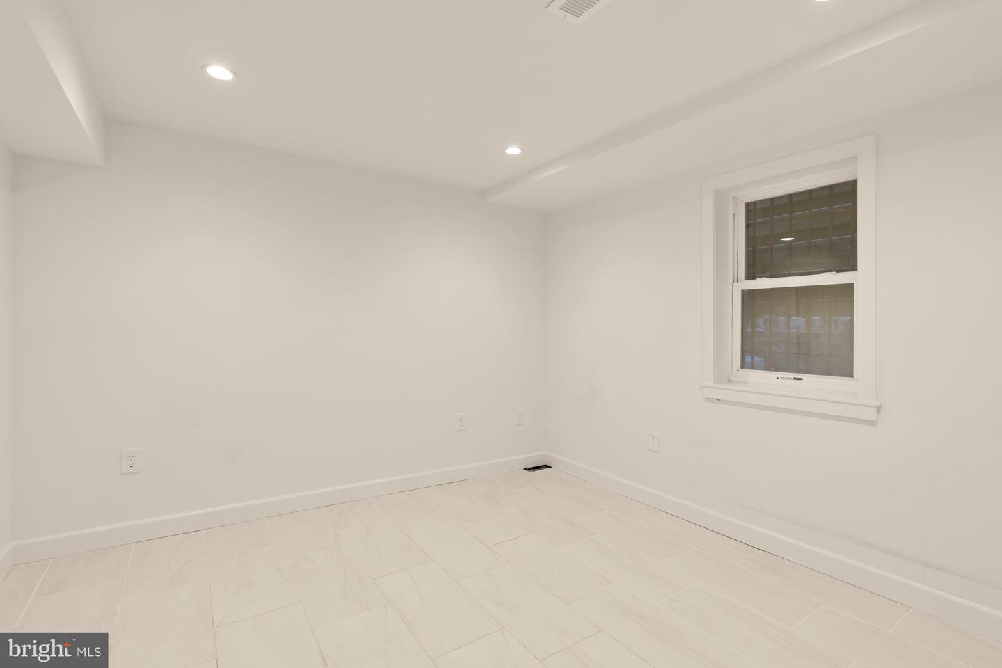 1845 VERNON ST NW, WASHINGTON, District Of Columbia 20009, 4 Bedrooms Bedrooms, ,3 BathroomsBathrooms,Residential,For sale,1845 VERNON ST NW,DCDC2227926 MLS # DCDC2227926