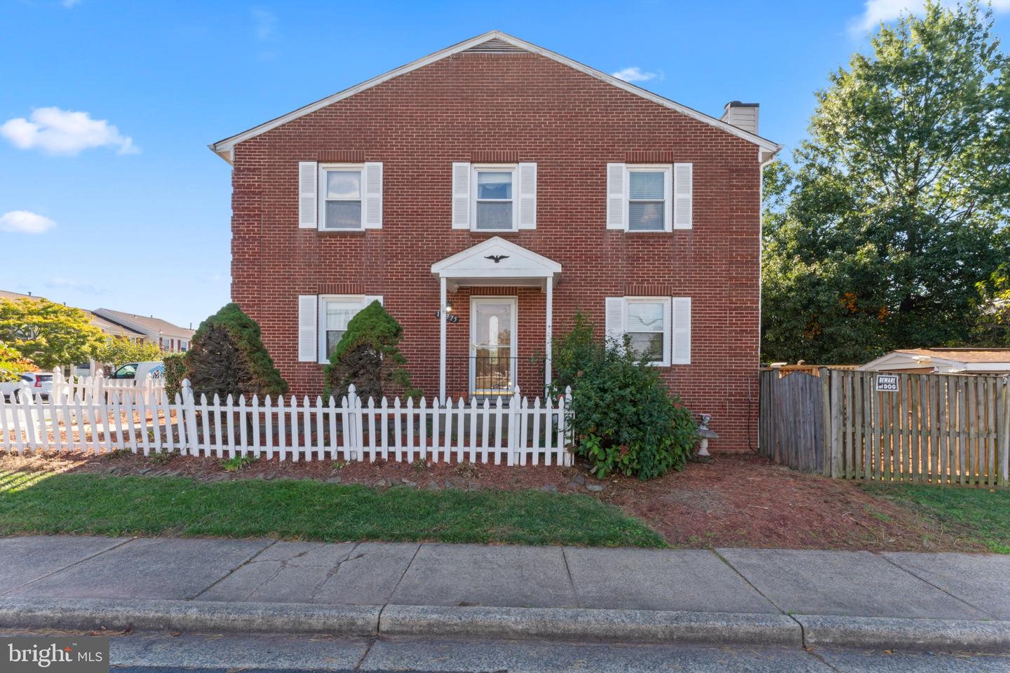 12975 RIDGEMIST LN, FAIRFAX, Virginia 22033, 3 Bedrooms Bedrooms, 14 Rooms Rooms,3 BathroomsBathrooms,Residential,For sale,12975 RIDGEMIST LN,VAFX2275174 MLS # VAFX2275174