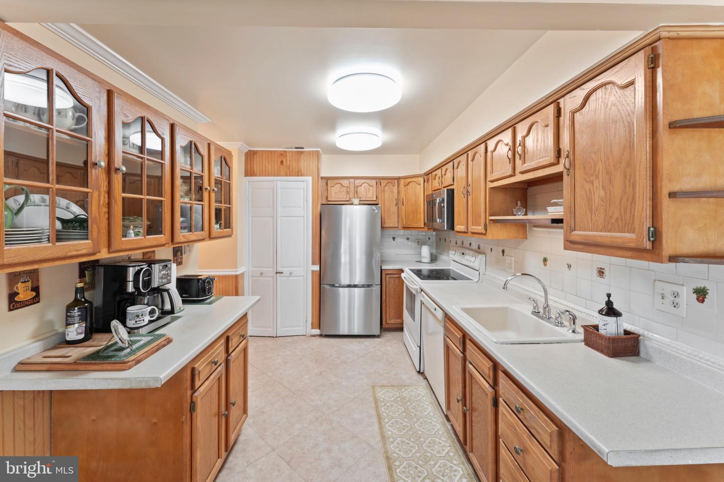 12975 RIDGEMIST LN, FAIRFAX, Virginia 22033, 3 Bedrooms Bedrooms, 14 Rooms Rooms,3 BathroomsBathrooms,Residential,For sale,12975 RIDGEMIST LN,VAFX2275174 MLS # VAFX2275174