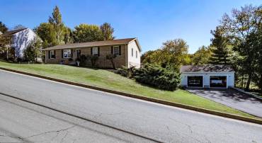 1461 LINDEN ST, FRONT ROYAL, Virginia 22630, 4 Bedrooms Bedrooms, ,2 BathroomsBathrooms,Residential,For sale,1461 LINDEN ST,VAWR2012596 MLS # VAWR2012596