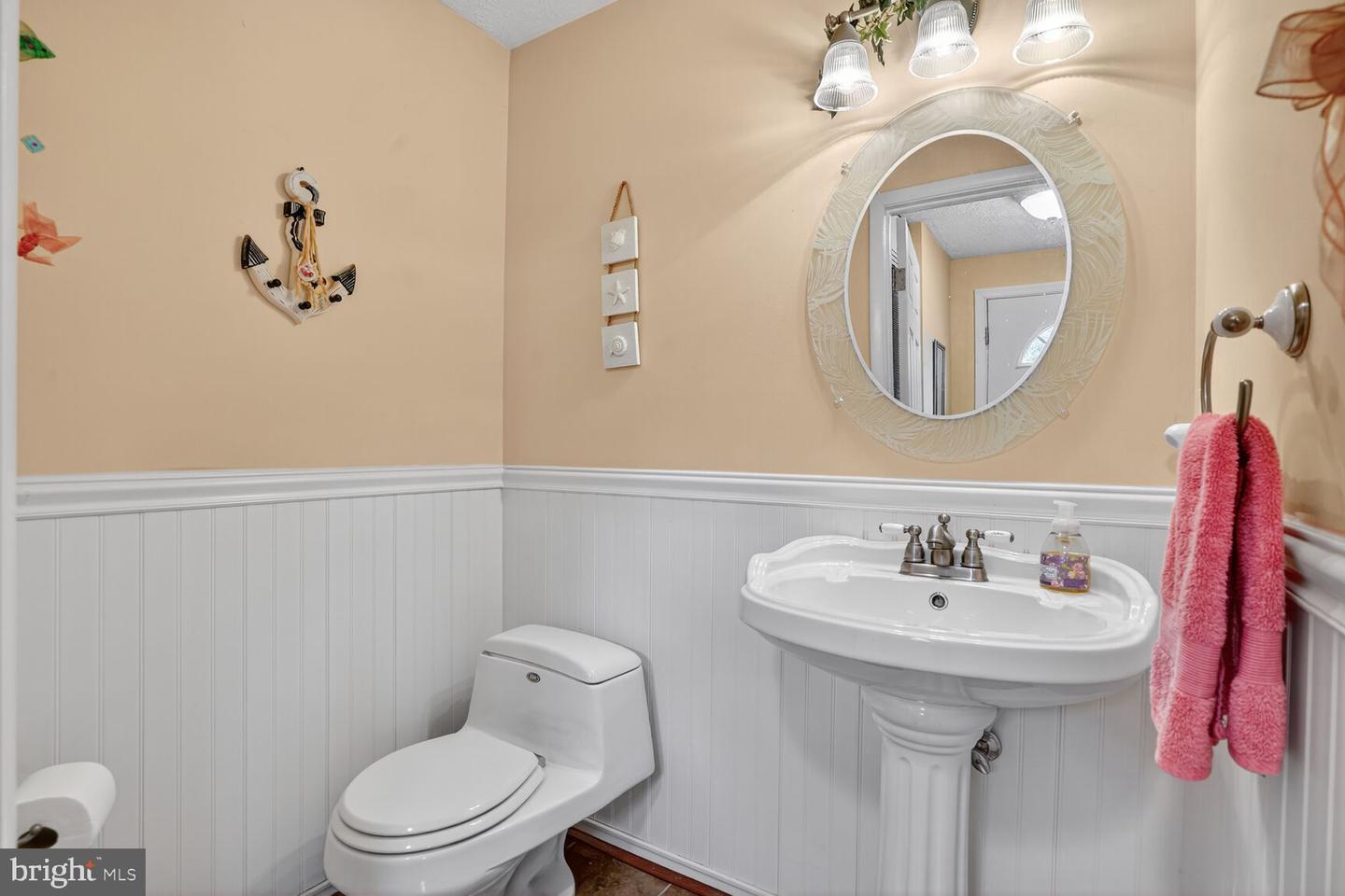 3642 WOODHAVEN CT, WOODBRIDGE, Virginia 22192, 3 Bedrooms Bedrooms, ,2 BathroomsBathrooms,Residential,For sale,3642 WOODHAVEN CT,VAPW2106362 MLS # VAPW2106362
