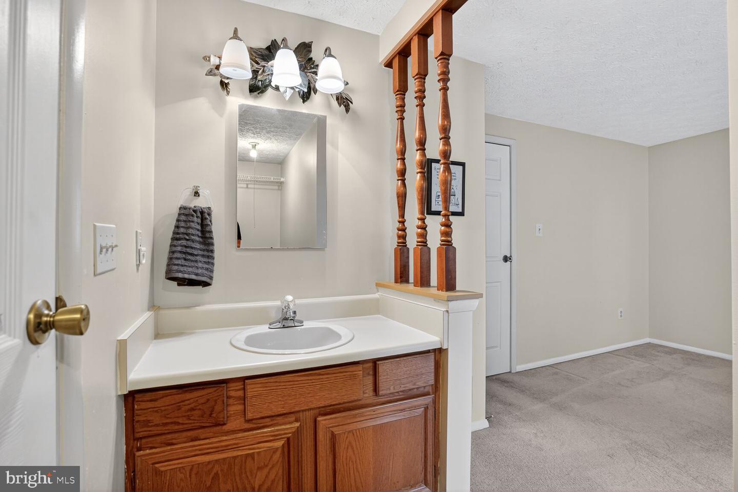 3642 WOODHAVEN CT, WOODBRIDGE, Virginia 22192, 3 Bedrooms Bedrooms, ,2 BathroomsBathrooms,Residential,For sale,3642 WOODHAVEN CT,VAPW2106362 MLS # VAPW2106362