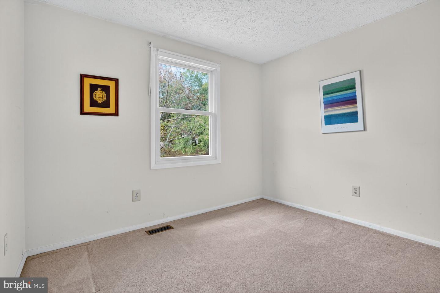 3642 WOODHAVEN CT, WOODBRIDGE, Virginia 22192, 3 Bedrooms Bedrooms, ,2 BathroomsBathrooms,Residential,For sale,3642 WOODHAVEN CT,VAPW2106362 MLS # VAPW2106362