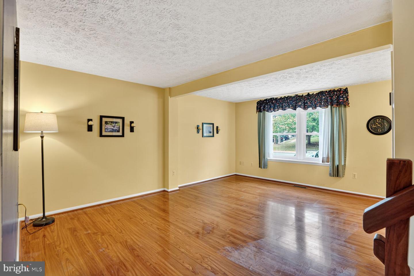 3642 WOODHAVEN CT, WOODBRIDGE, Virginia 22192, 3 Bedrooms Bedrooms, ,2 BathroomsBathrooms,Residential,For sale,3642 WOODHAVEN CT,VAPW2106362 MLS # VAPW2106362