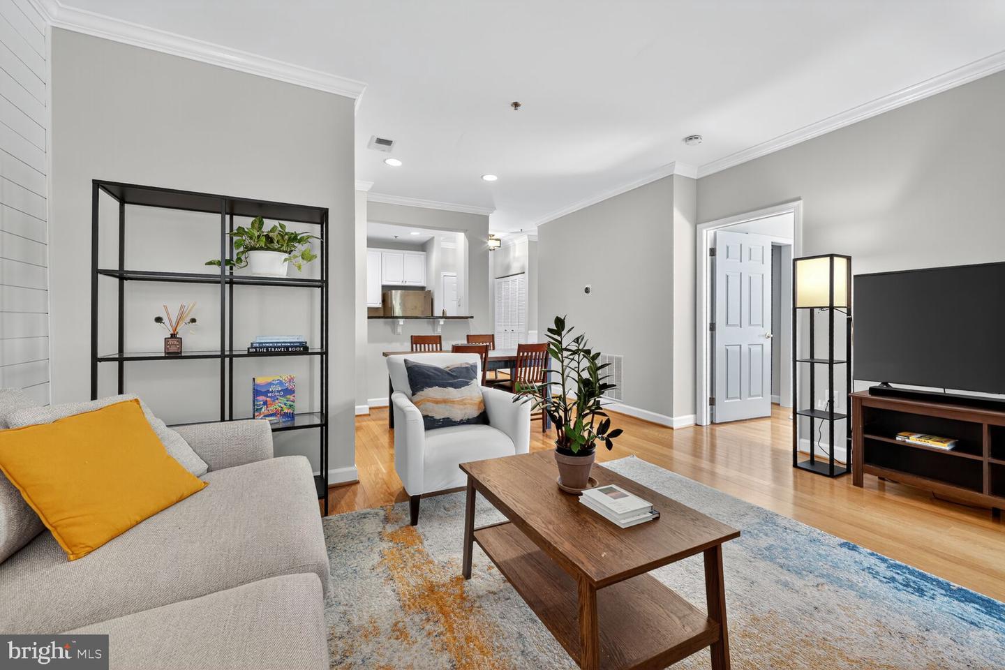 2330 14TH ST N #205, ARLINGTON, Virginia 22201, 1 Bedroom Bedrooms, ,1 BathroomBathrooms,Residential,For sale,2330 14TH ST N #205,VAAR2065166 MLS # VAAR2065166