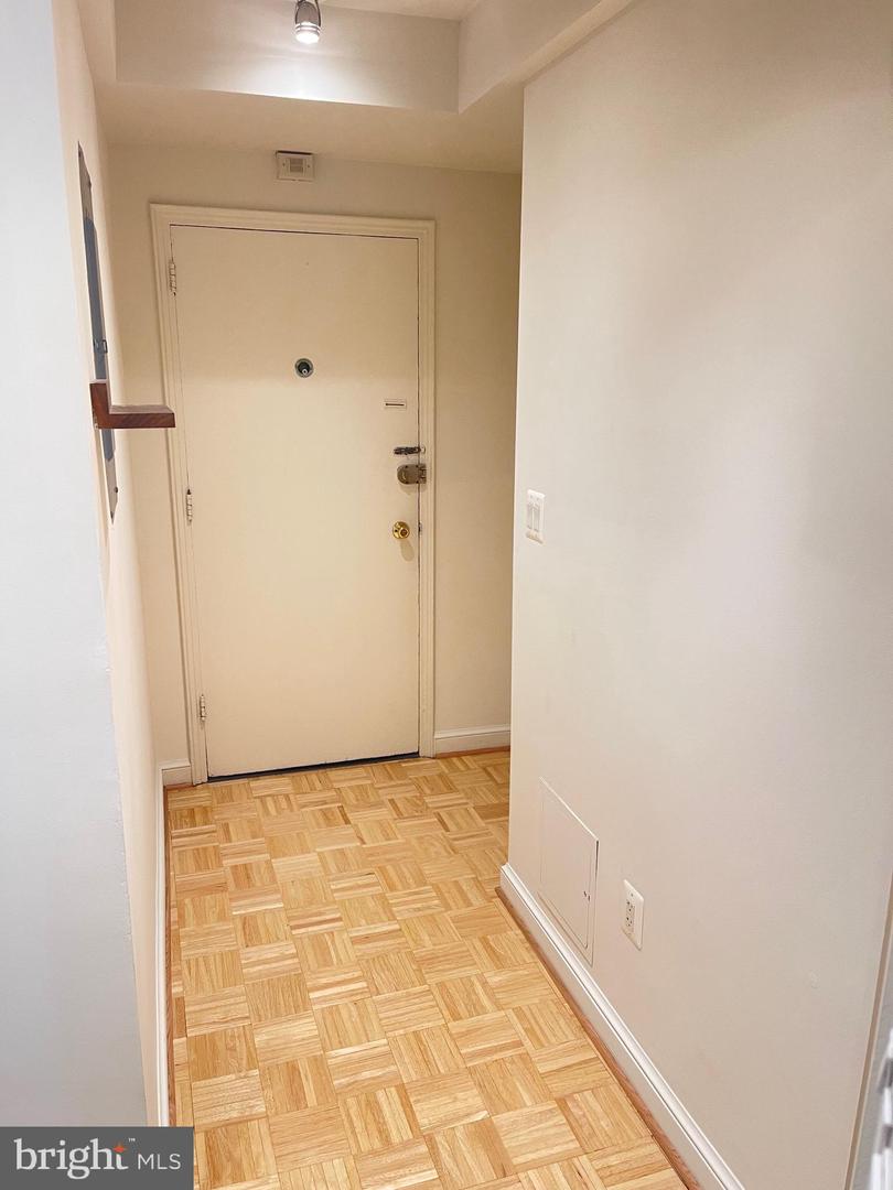 2500 Q ST NW #201, WASHINGTON, District Of Columbia 20007, 1 Bedroom Bedrooms, ,1 BathroomBathrooms,Residential,For sale,2500 Q ST NW #201,DCDC2227776 MLS # DCDC2227776