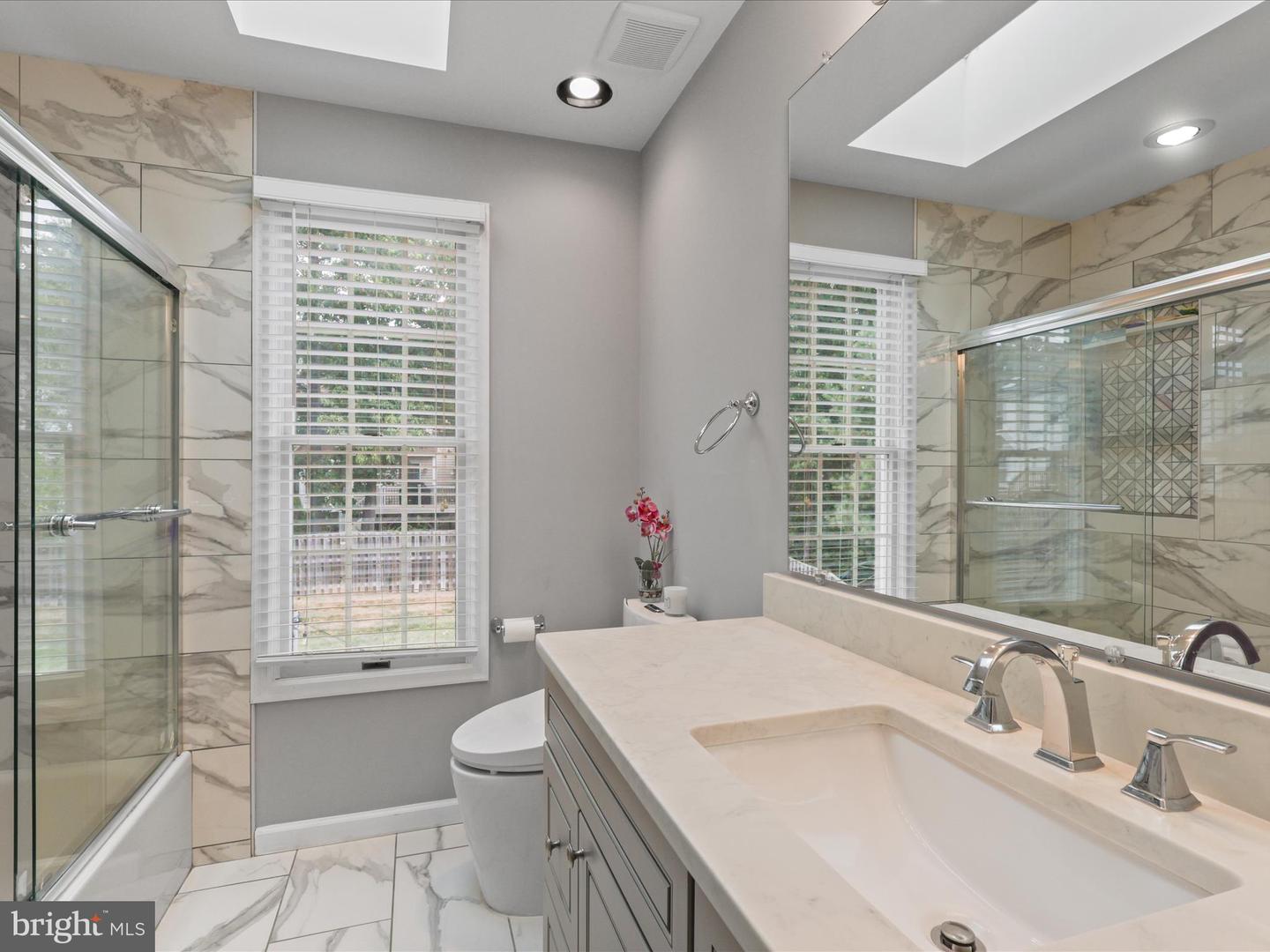 6488 PALISADES DR, CENTREVILLE, Virginia 20121, 4 Bedrooms Bedrooms, ,3 BathroomsBathrooms,Residential,For sale,6488 PALISADES DR,VAFX2275332 MLS # VAFX2275332