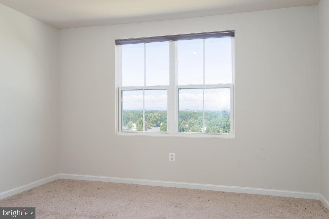 775 CARSON CIR, GROTTOES, Virginia 24441, 3 Bedrooms Bedrooms, ,2 BathroomsBathrooms,Residential,For sale,775 CARSON CIR,VARO2002654 MLS # VARO2002654