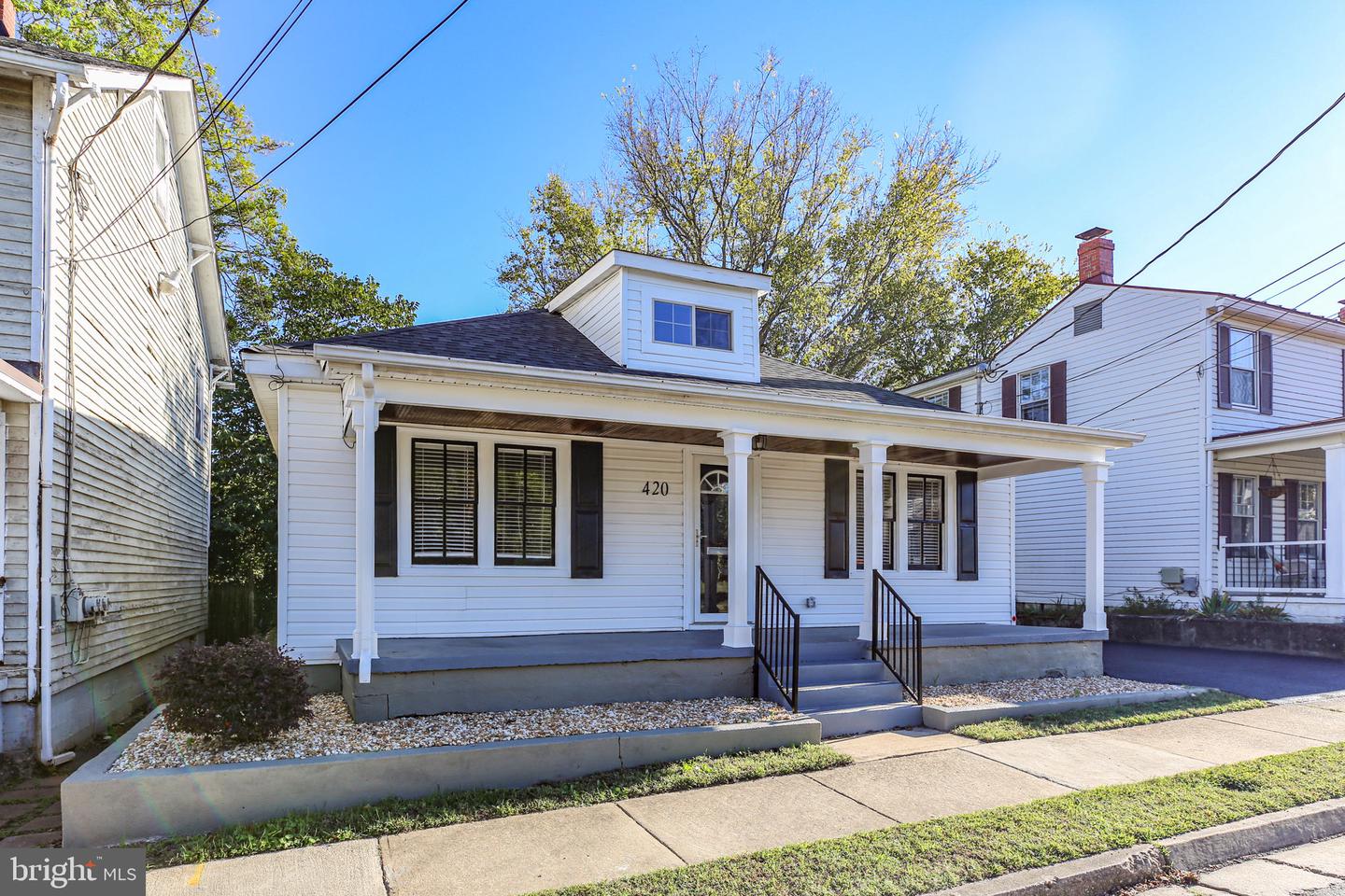 420 DUNMORE ST, FREDERICKSBURG, Virginia 22401, 3 Bedrooms Bedrooms, ,2 BathroomsBathrooms,Residential,For sale,420 DUNMORE ST,VAFB2009152 MLS # VAFB2009152