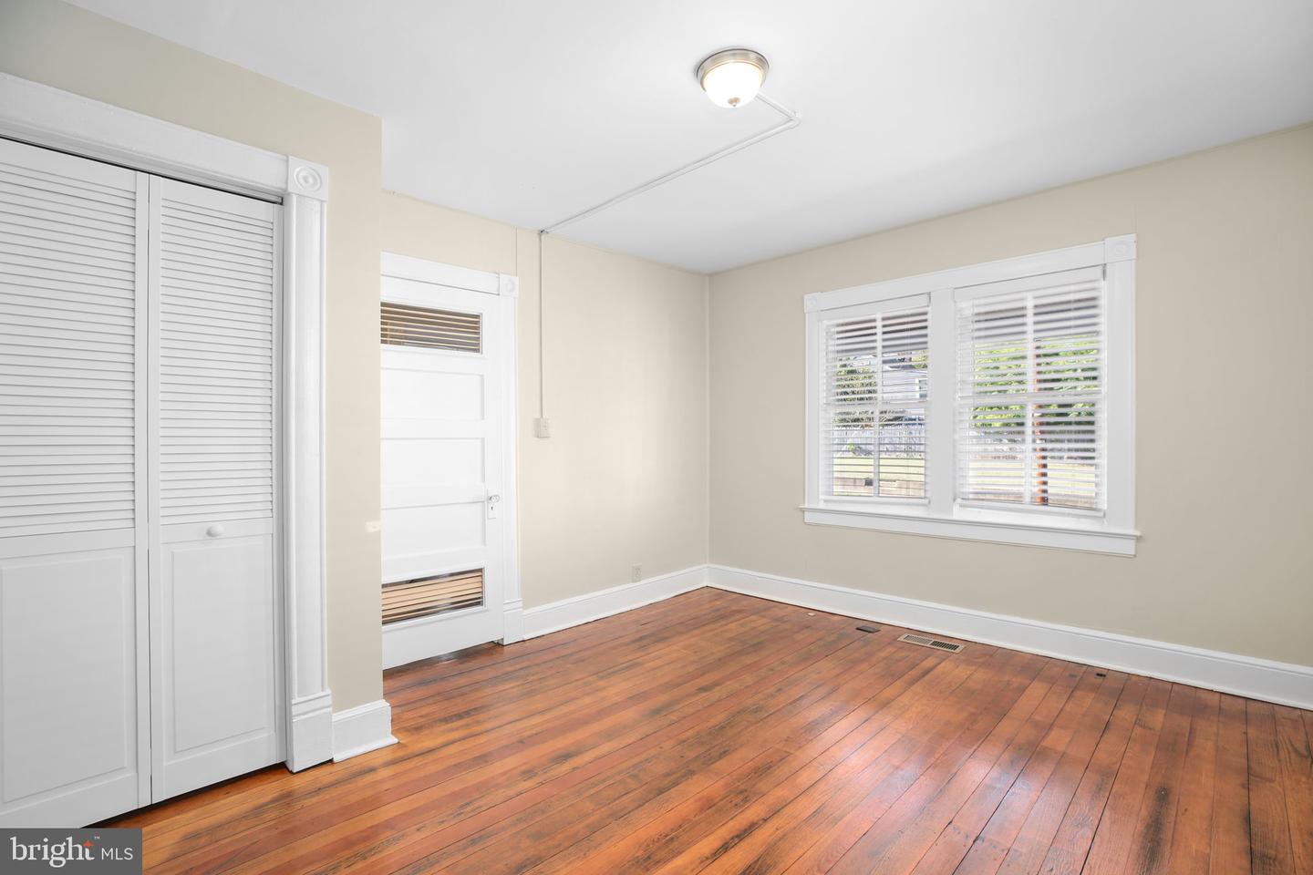 420 DUNMORE ST, FREDERICKSBURG, Virginia 22401, 3 Bedrooms Bedrooms, ,2 BathroomsBathrooms,Residential,For sale,420 DUNMORE ST,VAFB2009152 MLS # VAFB2009152