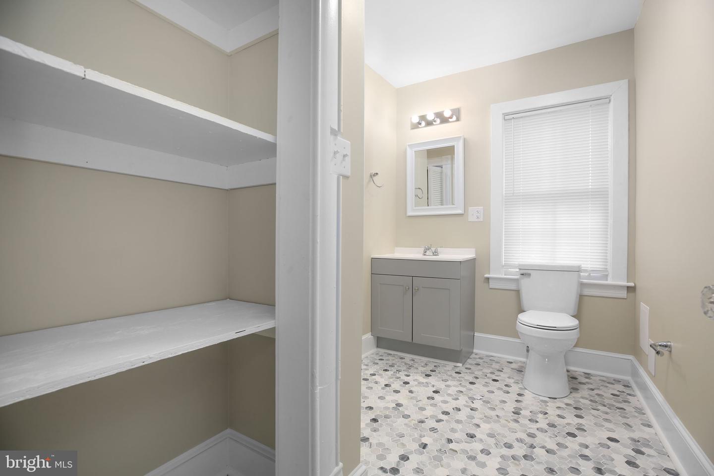 420 DUNMORE ST, FREDERICKSBURG, Virginia 22401, 3 Bedrooms Bedrooms, ,2 BathroomsBathrooms,Residential,For sale,420 DUNMORE ST,VAFB2009152 MLS # VAFB2009152