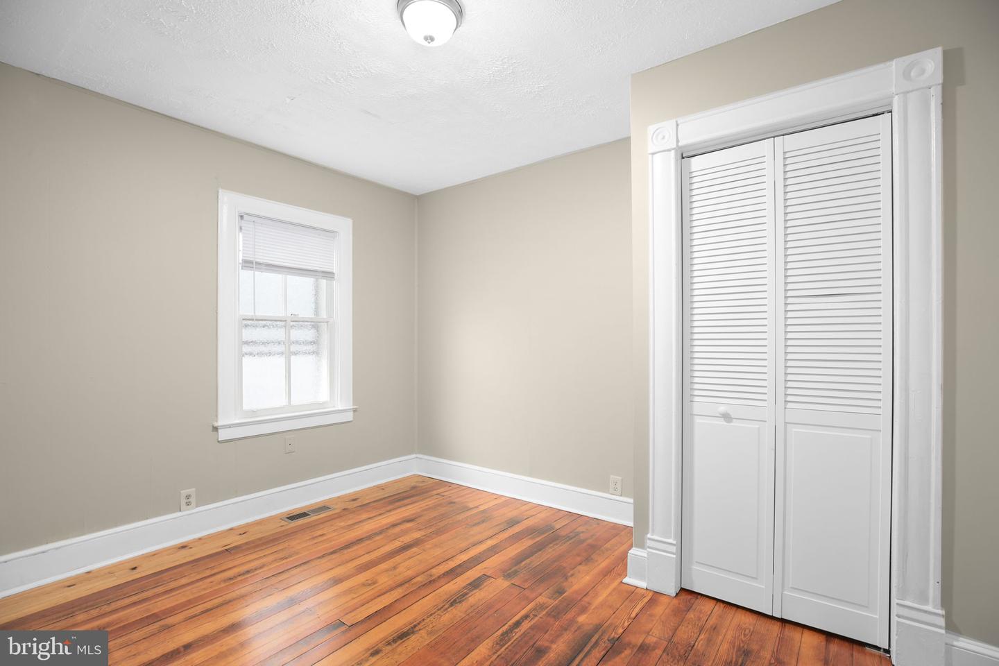 420 DUNMORE ST, FREDERICKSBURG, Virginia 22401, 3 Bedrooms Bedrooms, ,2 BathroomsBathrooms,Residential,For sale,420 DUNMORE ST,VAFB2009152 MLS # VAFB2009152