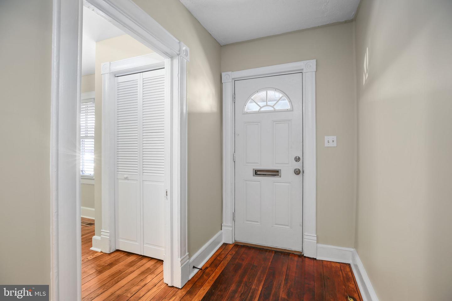 420 DUNMORE ST, FREDERICKSBURG, Virginia 22401, 3 Bedrooms Bedrooms, ,2 BathroomsBathrooms,Residential,For sale,420 DUNMORE ST,VAFB2009152 MLS # VAFB2009152