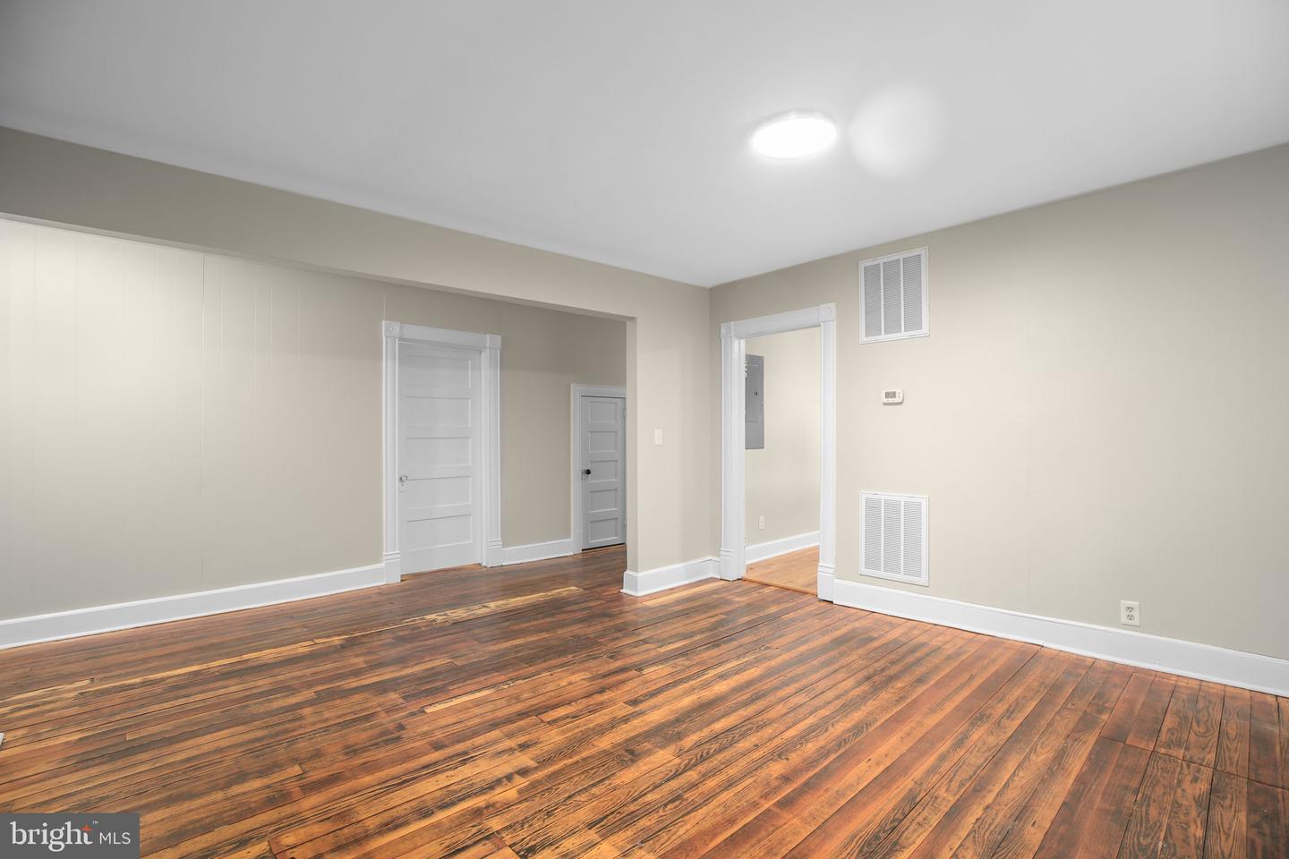 420 DUNMORE ST, FREDERICKSBURG, Virginia 22401, 3 Bedrooms Bedrooms, ,2 BathroomsBathrooms,Residential,For sale,420 DUNMORE ST,VAFB2009152 MLS # VAFB2009152