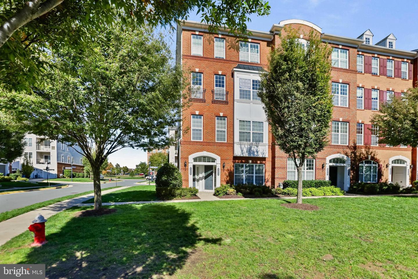 43011 CLARKS MILL TER, ASHBURN, Virginia 20148, 3 Bedrooms Bedrooms, ,2 BathroomsBathrooms,Residential,For sale,43011 CLARKS MILL TER,VALO2109318 MLS # VALO2109318