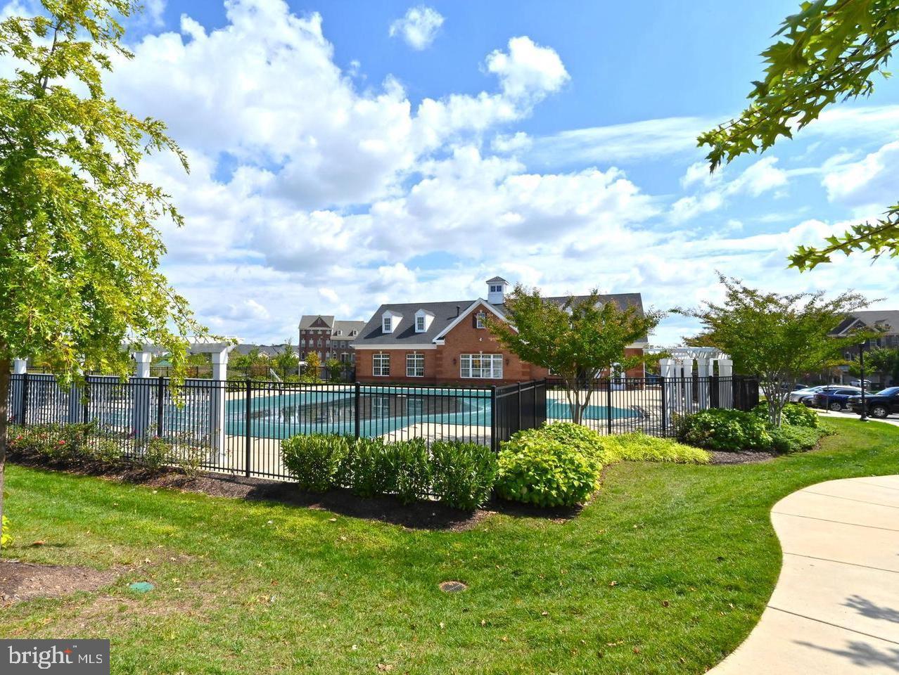 43011 CLARKS MILL TER, ASHBURN, Virginia 20148, 3 Bedrooms Bedrooms, ,2 BathroomsBathrooms,Residential,For sale,43011 CLARKS MILL TER,VALO2109318 MLS # VALO2109318
