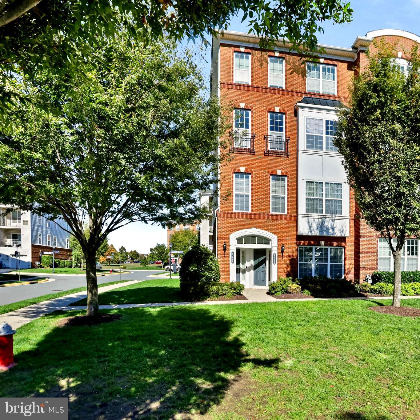 43011 CLARKS MILL TER, ASHBURN, Virginia 20148, 3 Bedrooms Bedrooms, ,2 BathroomsBathrooms,Residential,For sale,43011 CLARKS MILL TER,VALO2109318 MLS # VALO2109318