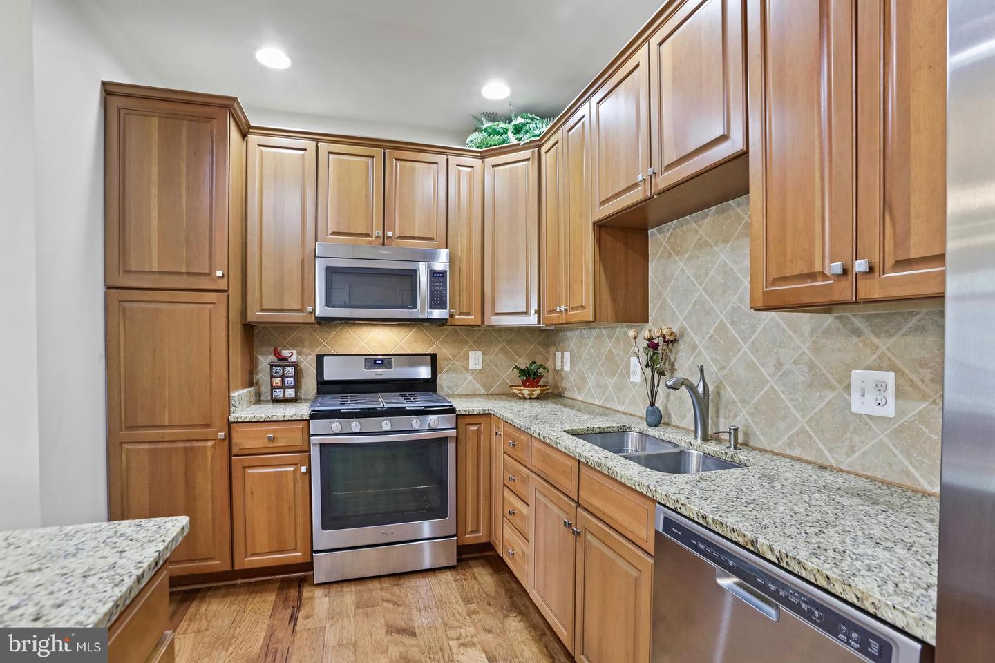 43011 CLARKS MILL TER, ASHBURN, Virginia 20148, 3 Bedrooms Bedrooms, ,2 BathroomsBathrooms,Residential,For sale,43011 CLARKS MILL TER,VALO2109318 MLS # VALO2109318