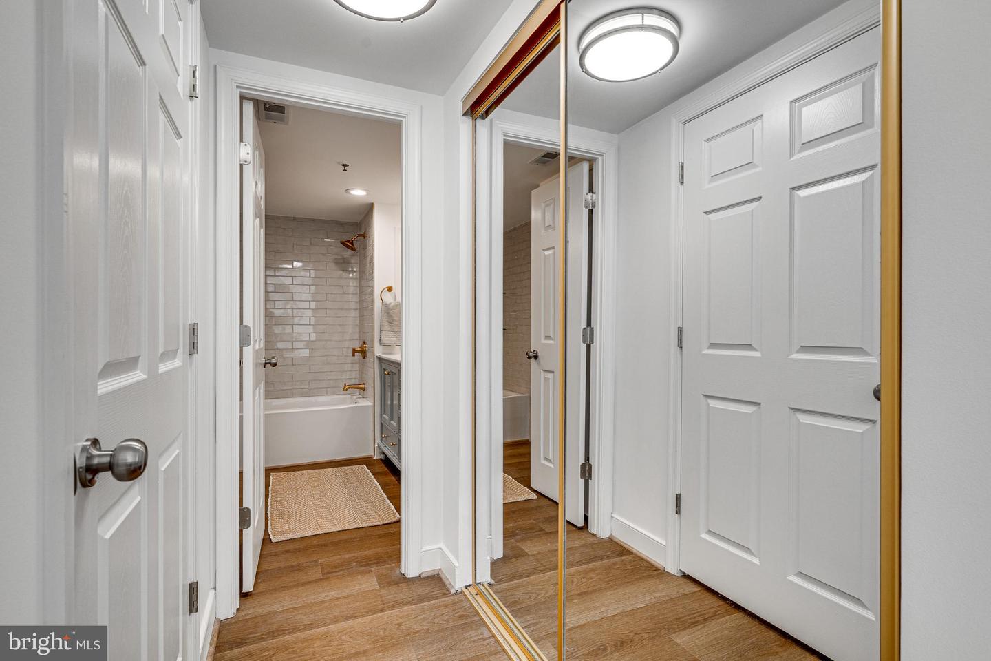 1045 N UTAH ST #506, ARLINGTON, Virginia 22201, 1 Bedroom Bedrooms, ,1 BathroomBathrooms,Residential,For sale,1045 N UTAH ST #506,VAAR2065172 MLS # VAAR2065172