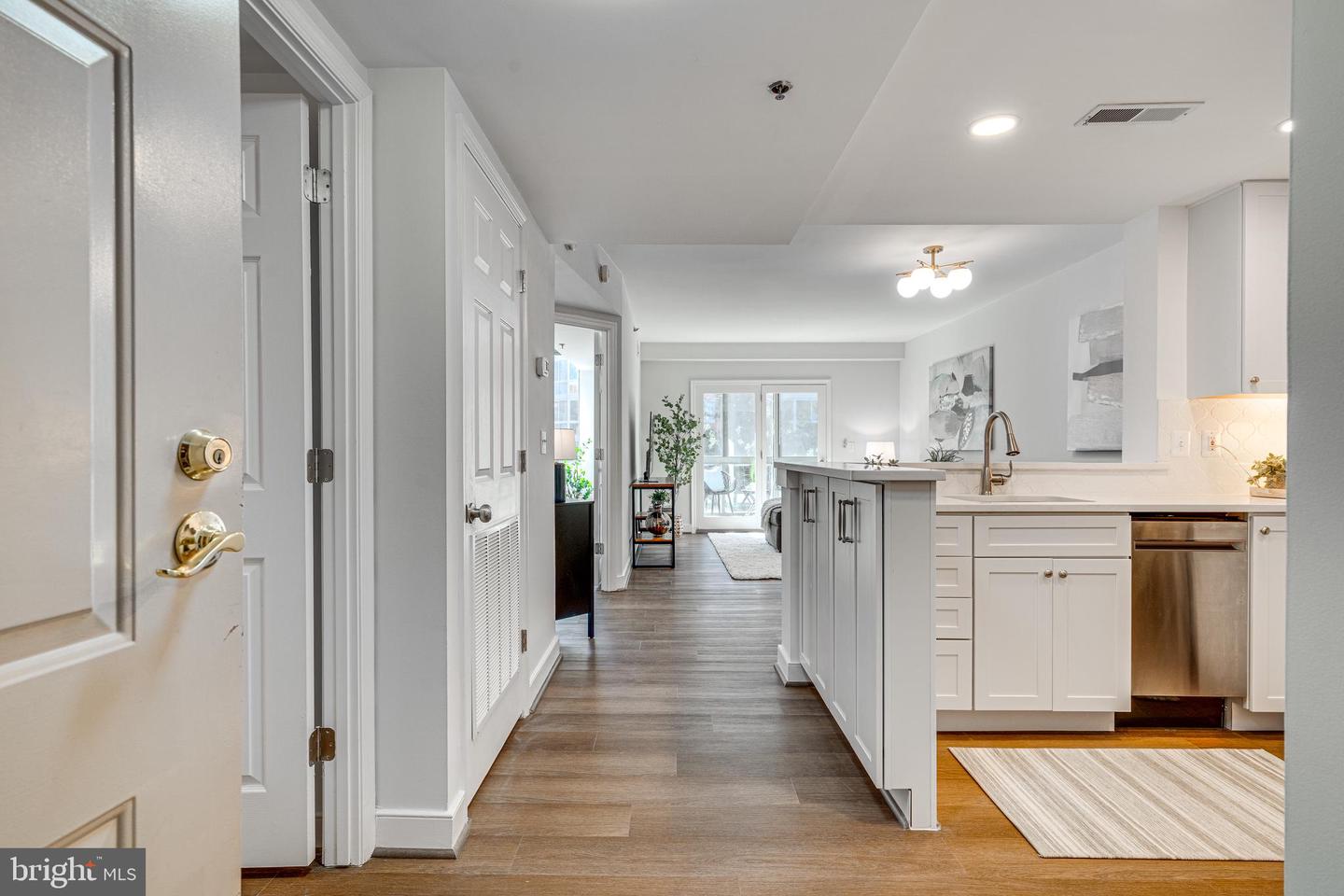 1045 N UTAH ST #506, ARLINGTON, Virginia 22201, 1 Bedroom Bedrooms, ,1 BathroomBathrooms,Residential,For sale,1045 N UTAH ST #506,VAAR2065172 MLS # VAAR2065172