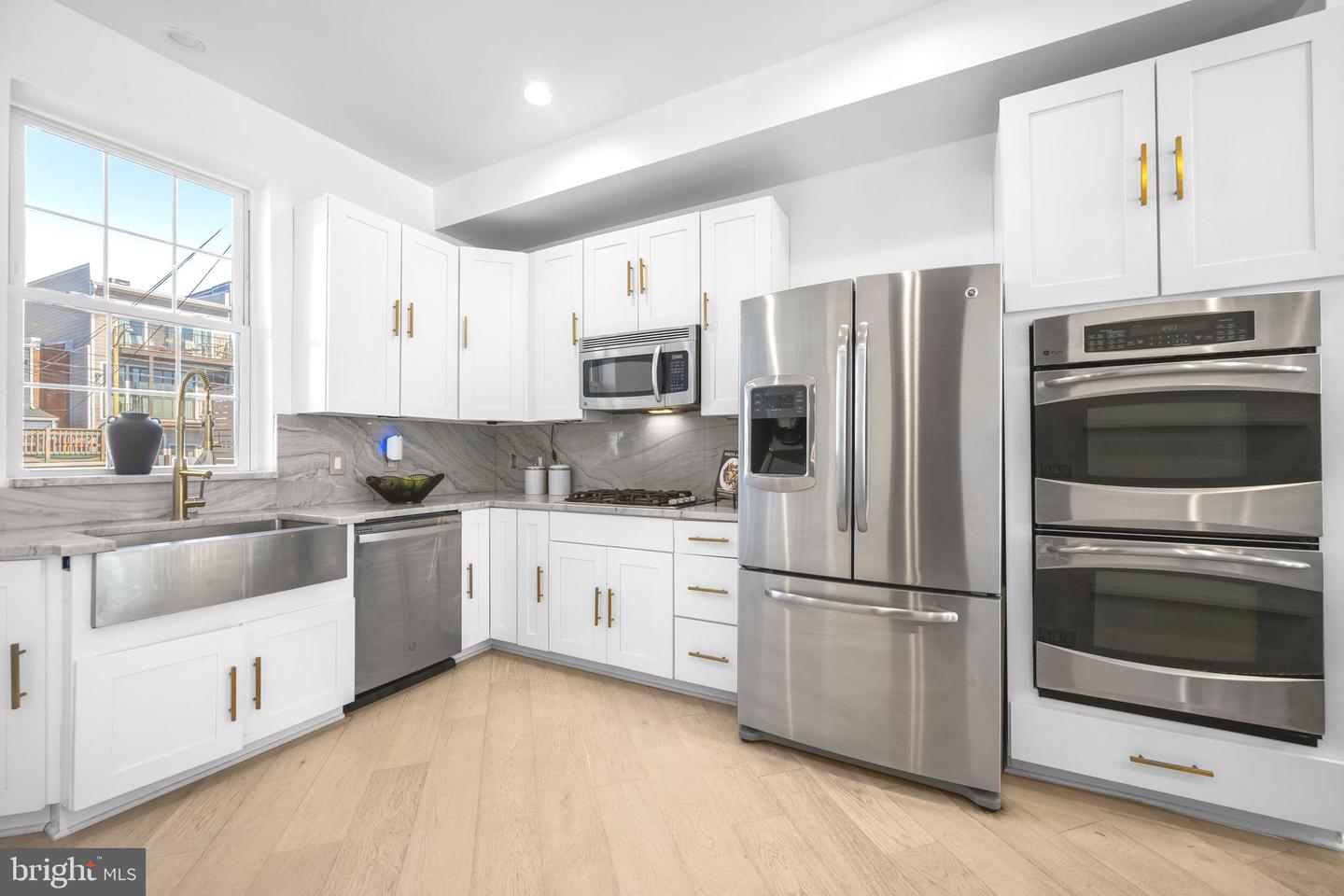 41 R ST NW, WASHINGTON, District Of Columbia 20001, 2 Bedrooms Bedrooms, ,2 BathroomsBathrooms,Residential,For sale,41 R ST NW,DCDC2227996 MLS # DCDC2227996