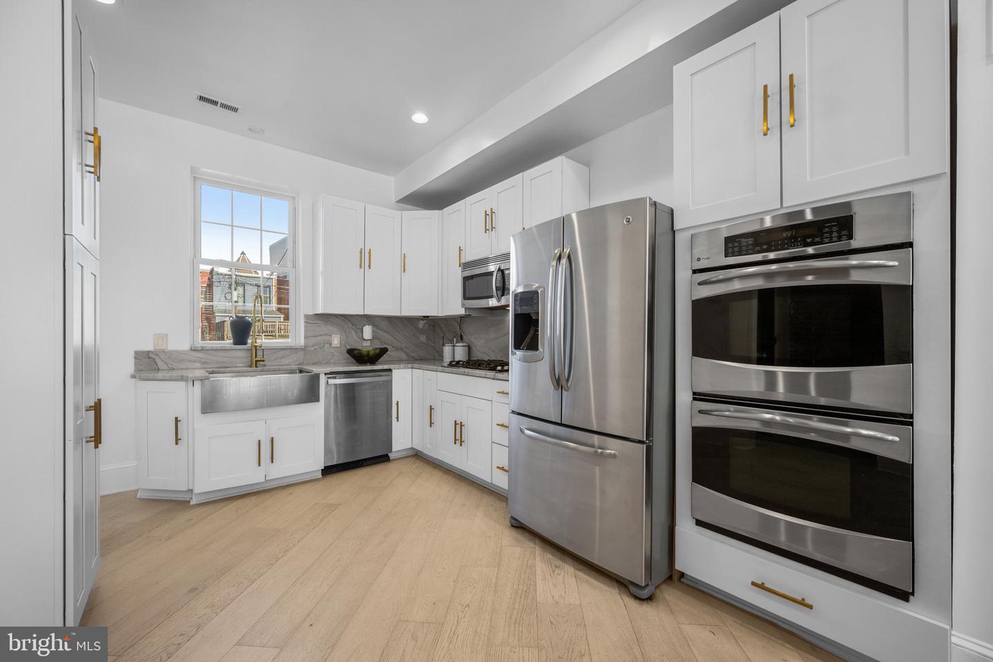 41 R ST NW, WASHINGTON, District Of Columbia 20001, 2 Bedrooms Bedrooms, ,2 BathroomsBathrooms,Residential,For sale,41 R ST NW,DCDC2227996 MLS # DCDC2227996
