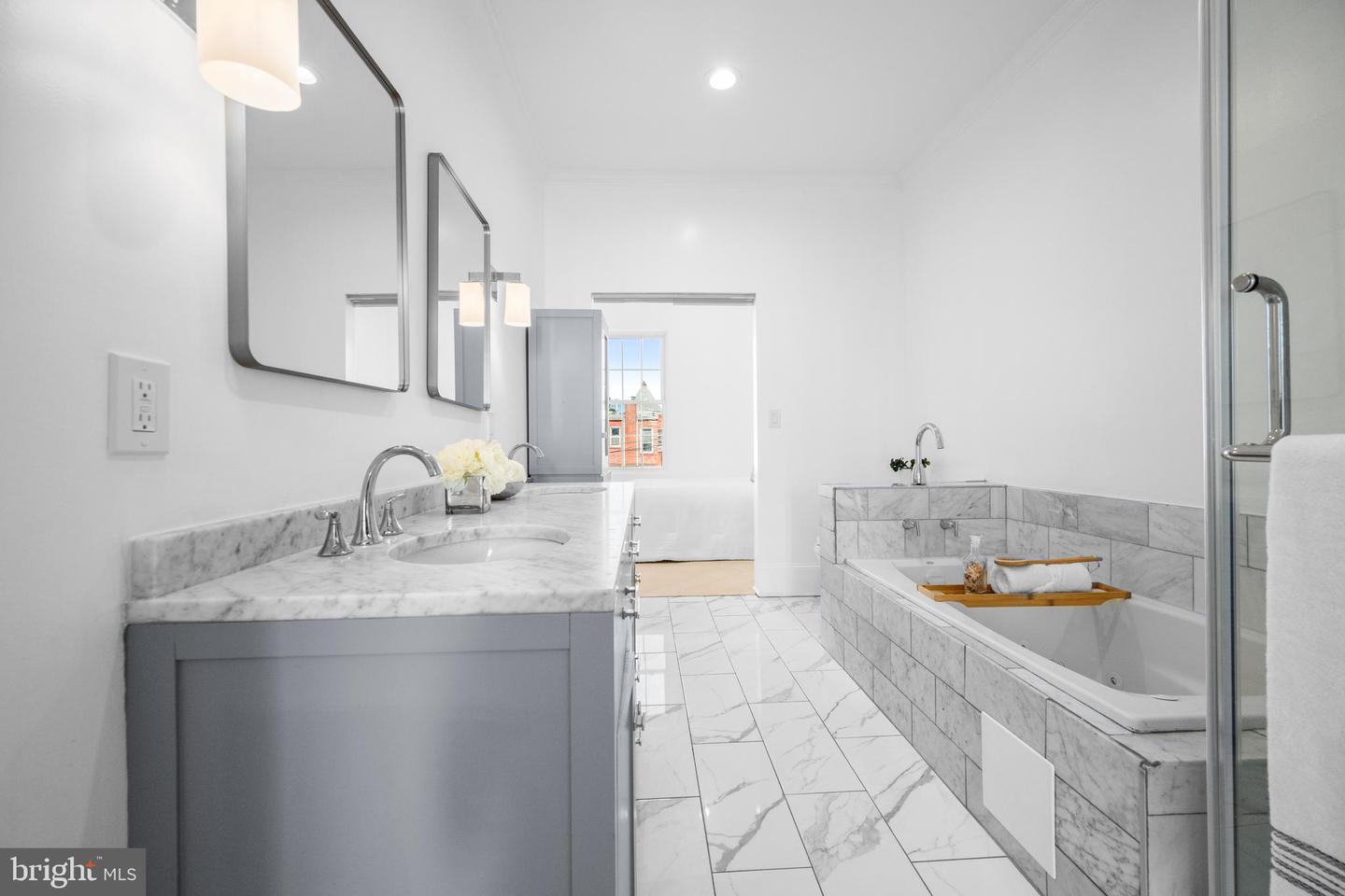 41 R ST NW, WASHINGTON, District Of Columbia 20001, 2 Bedrooms Bedrooms, ,2 BathroomsBathrooms,Residential,For sale,41 R ST NW,DCDC2227996 MLS # DCDC2227996