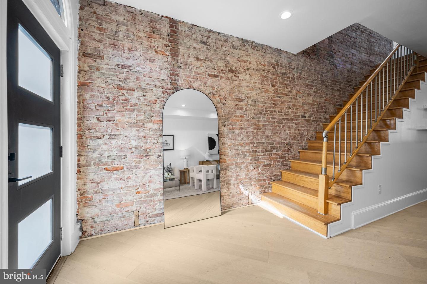 41 R ST NW, WASHINGTON, District Of Columbia 20001, 2 Bedrooms Bedrooms, ,2 BathroomsBathrooms,Residential,For sale,41 R ST NW,DCDC2227996 MLS # DCDC2227996