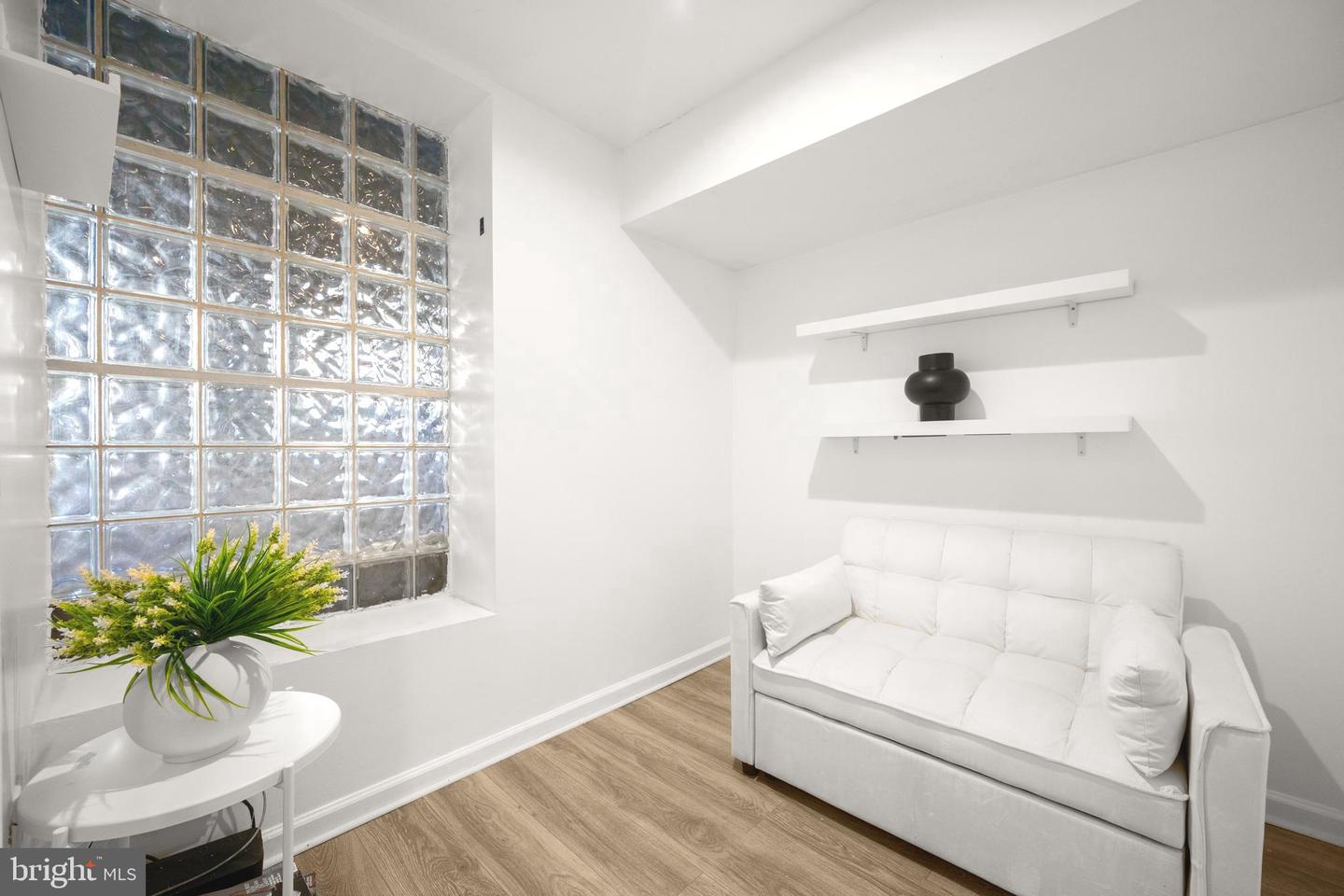 41 R ST NW, WASHINGTON, District Of Columbia 20001, 2 Bedrooms Bedrooms, ,2 BathroomsBathrooms,Residential,For sale,41 R ST NW,DCDC2227996 MLS # DCDC2227996