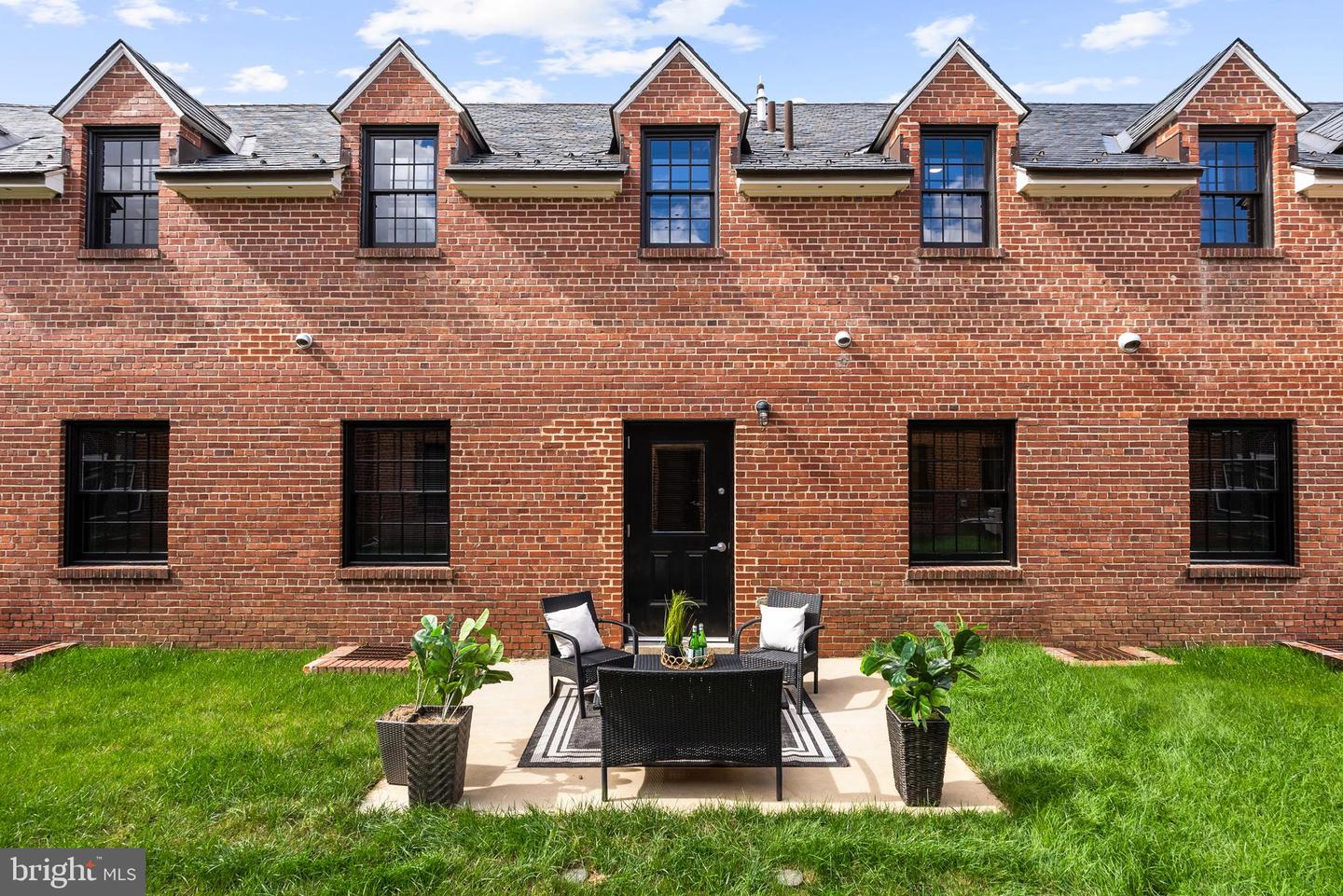 9071 POWER HOUSE RD #102, LORTON, Virginia 22079, 2 Bedrooms Bedrooms, 7 Rooms Rooms,2 BathroomsBathrooms,Residential,For sale,9071 POWER HOUSE RD #102,VAFX2275324 MLS # VAFX2275324